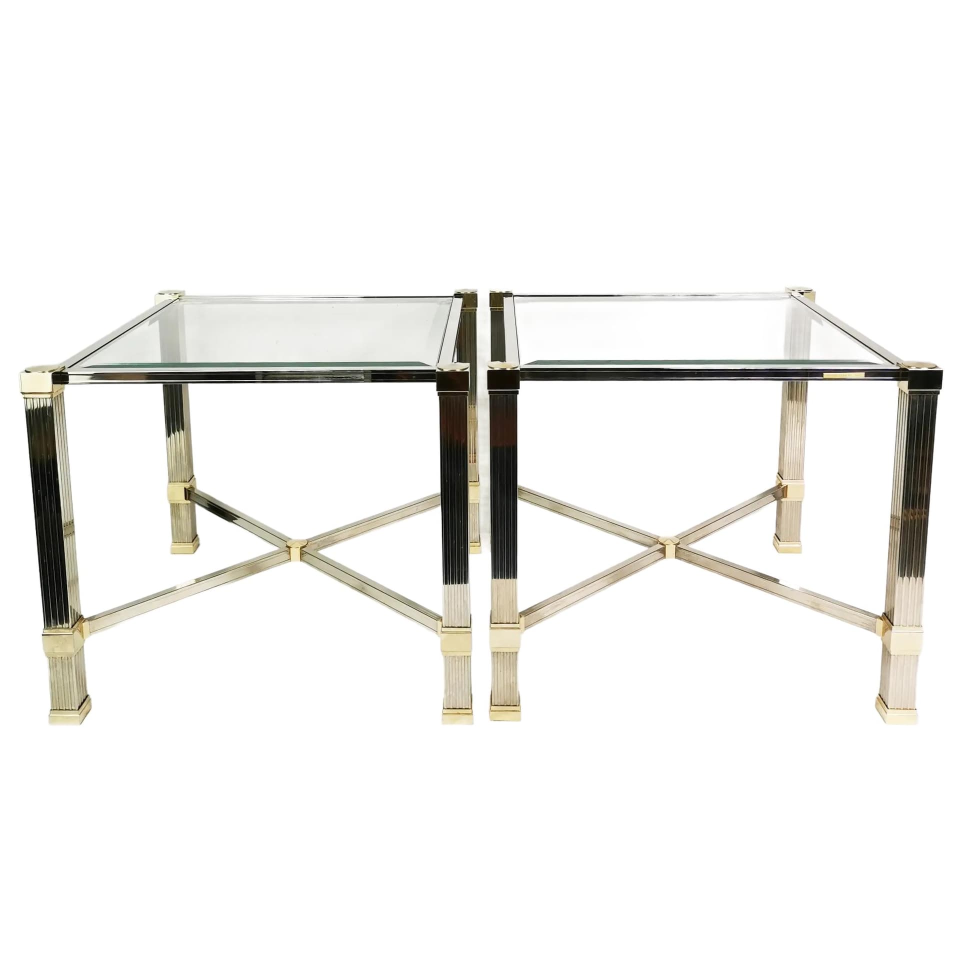 Pair of coffee tables Hollywood Regency, silver chrome metal, gold-plated metal, transparent glass, by P. Vandel, France, 1980s.