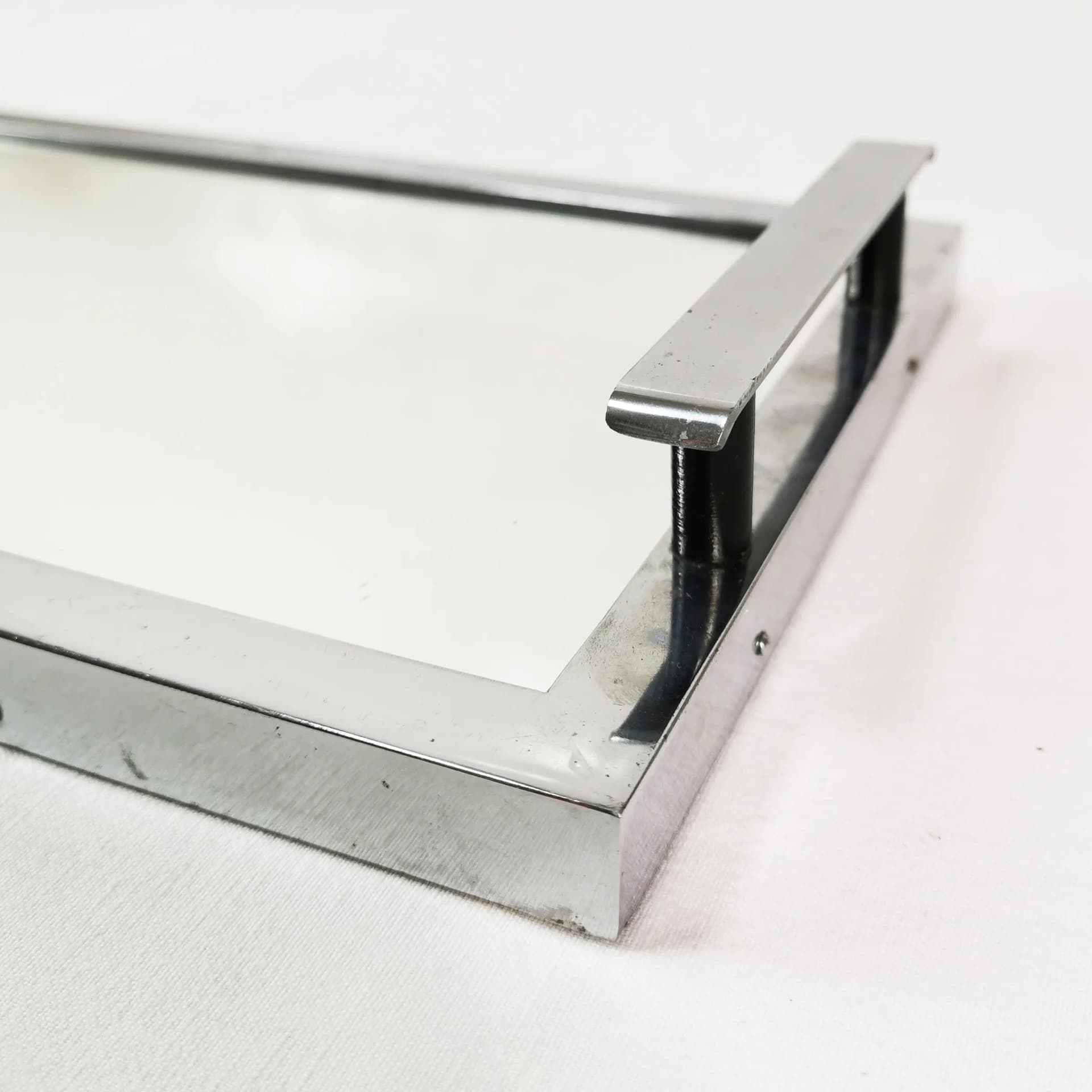 Tray Art Deco, silver chrome, mirrored glass, beech, Czechoslovakia, 1930s. - 337359