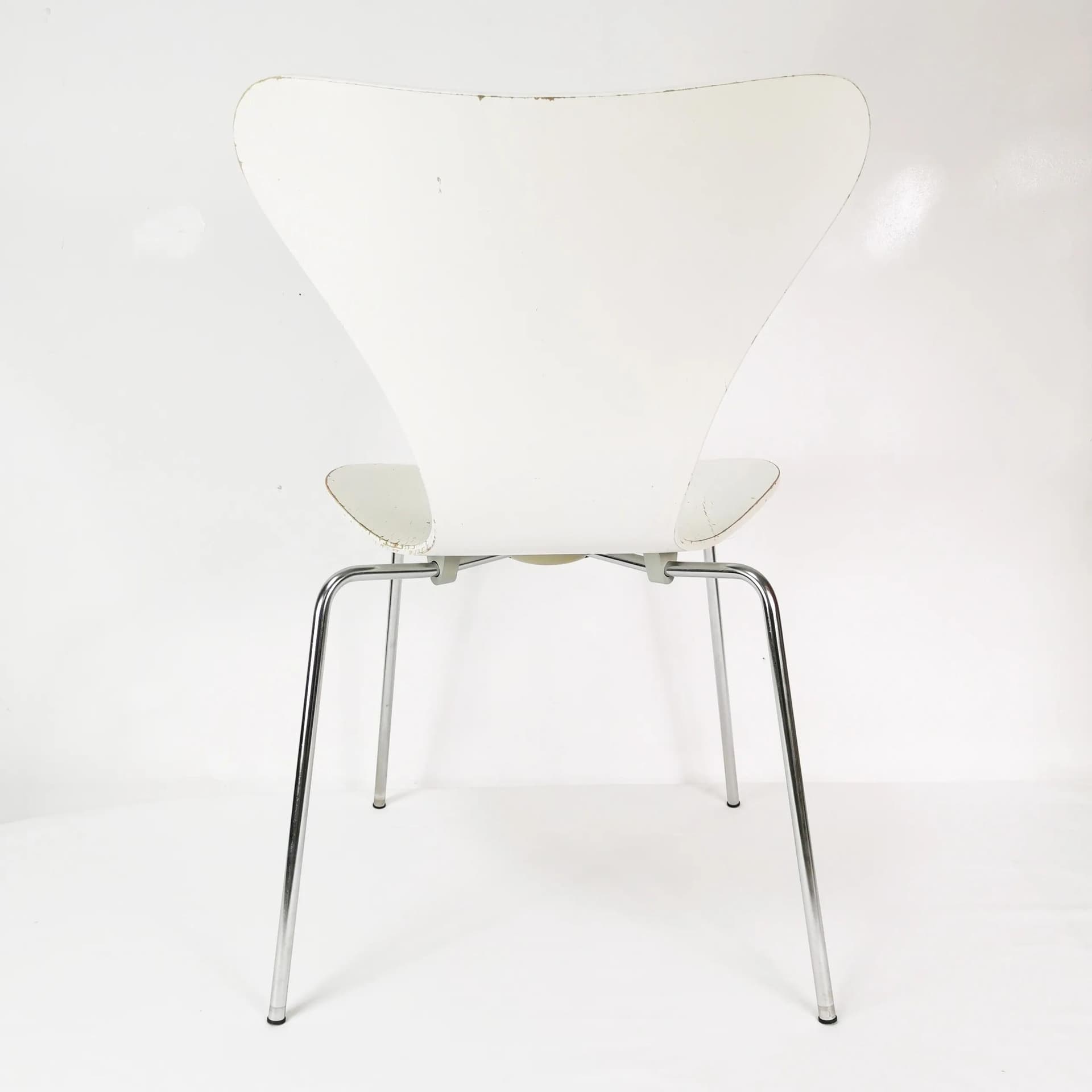 Krzesło 3107 Motyl, sklejka biała, metal chrom, proj. A. Jacobsen, Fritz Hansen, Dania, lata 60. - 337301