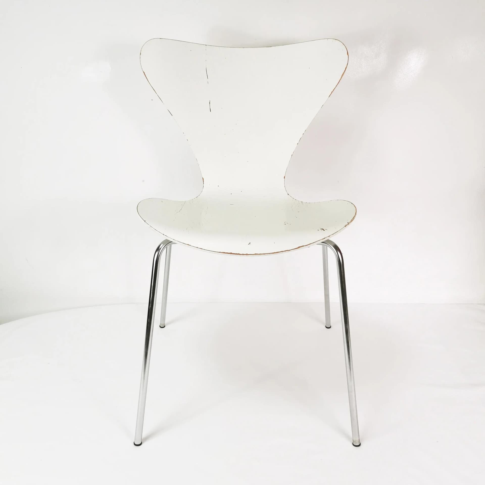 Krzesło 3107 Motyl, sklejka biała, metal chrom, proj. A. Jacobsen, Fritz Hansen, Dania, lata 60. - 337298