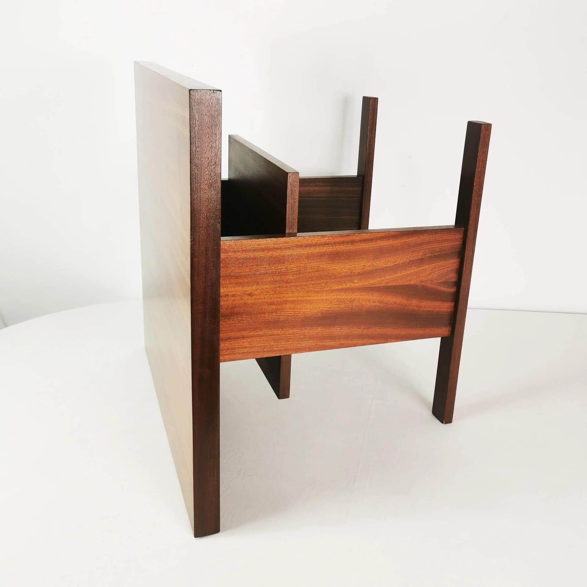 Coffee Table Modernist, brown walnut, Czechoslovakia, 1970s. - 339882