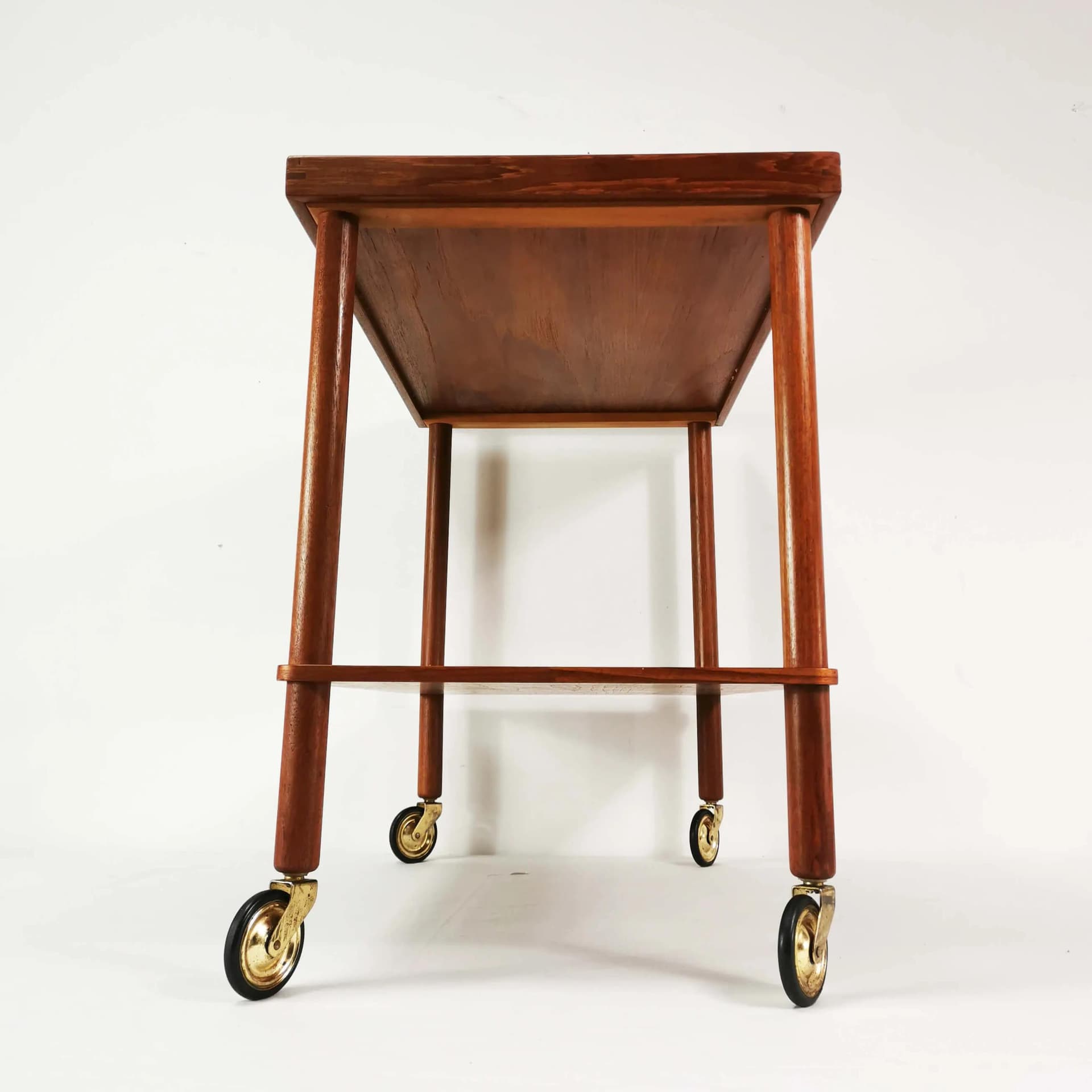 Stolik boczny Mid-Century, teak brązowy, ceramika beżowa, Dania, lata 60. - 339802