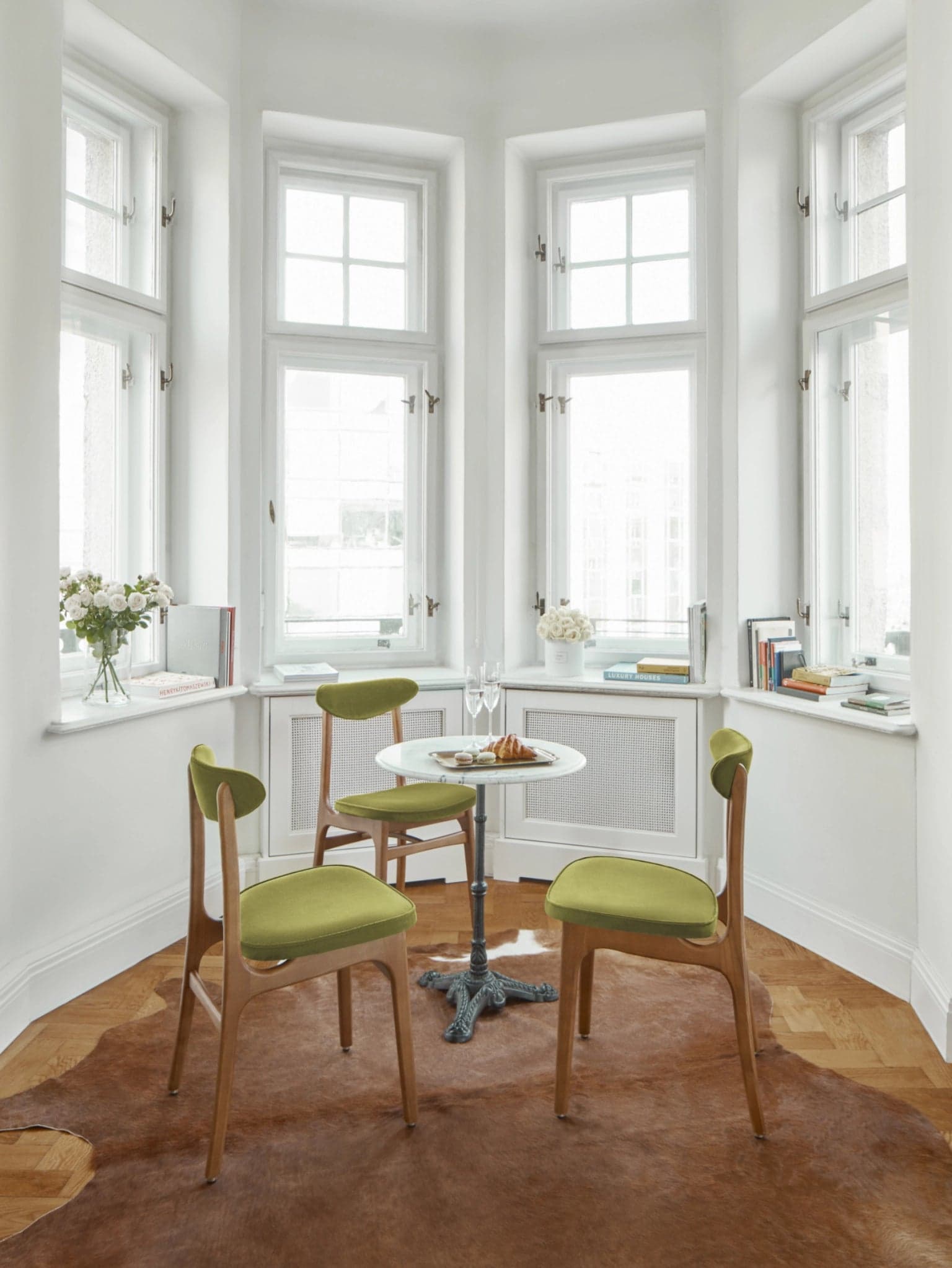 Krzesło 200-190 Marble White, jesion 03 Dark, proj. R. Hałas, 366 Concept - 25382