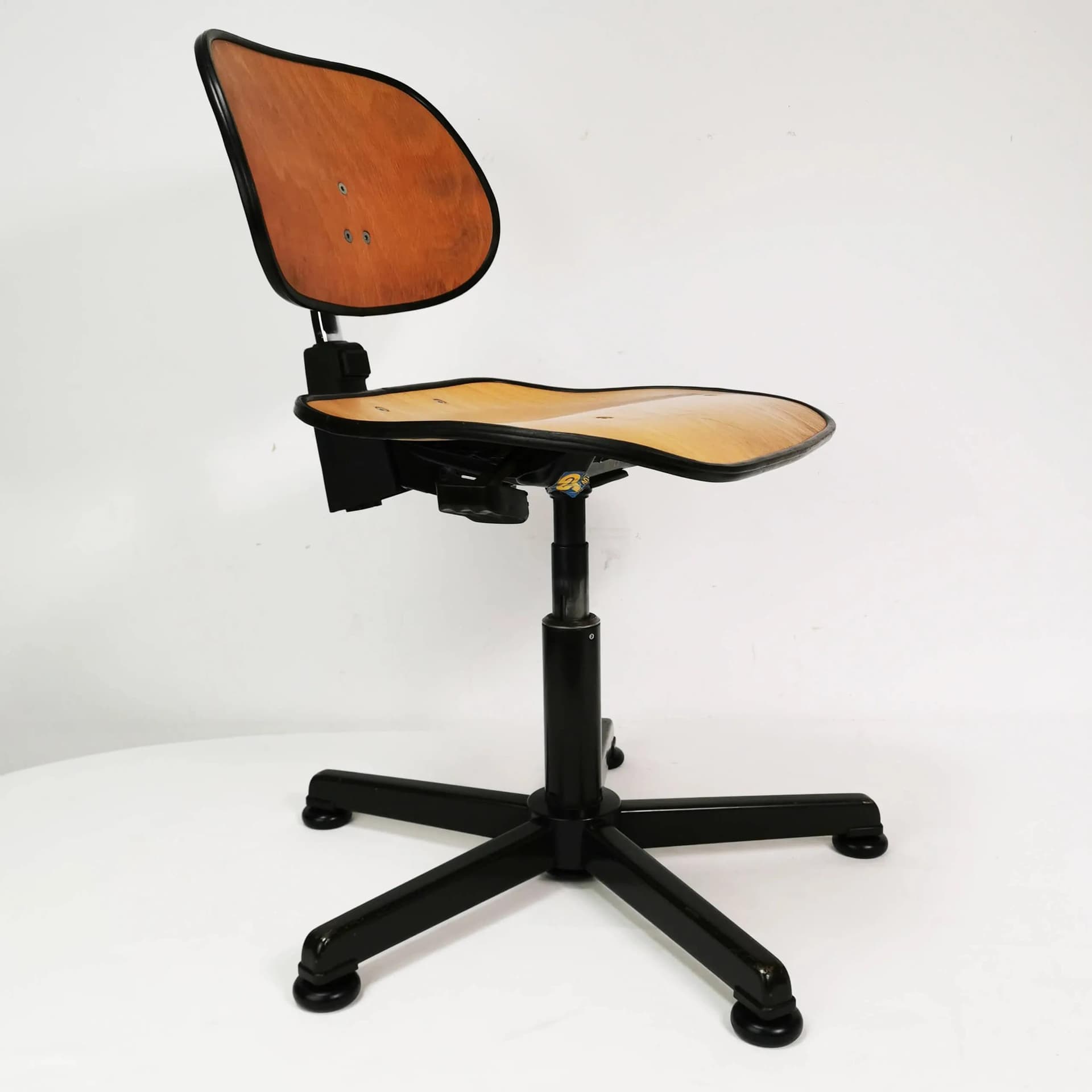 Workshop and Office Chair, brown beech, black metal, Sedus, Germany, 1970s. - 338503
