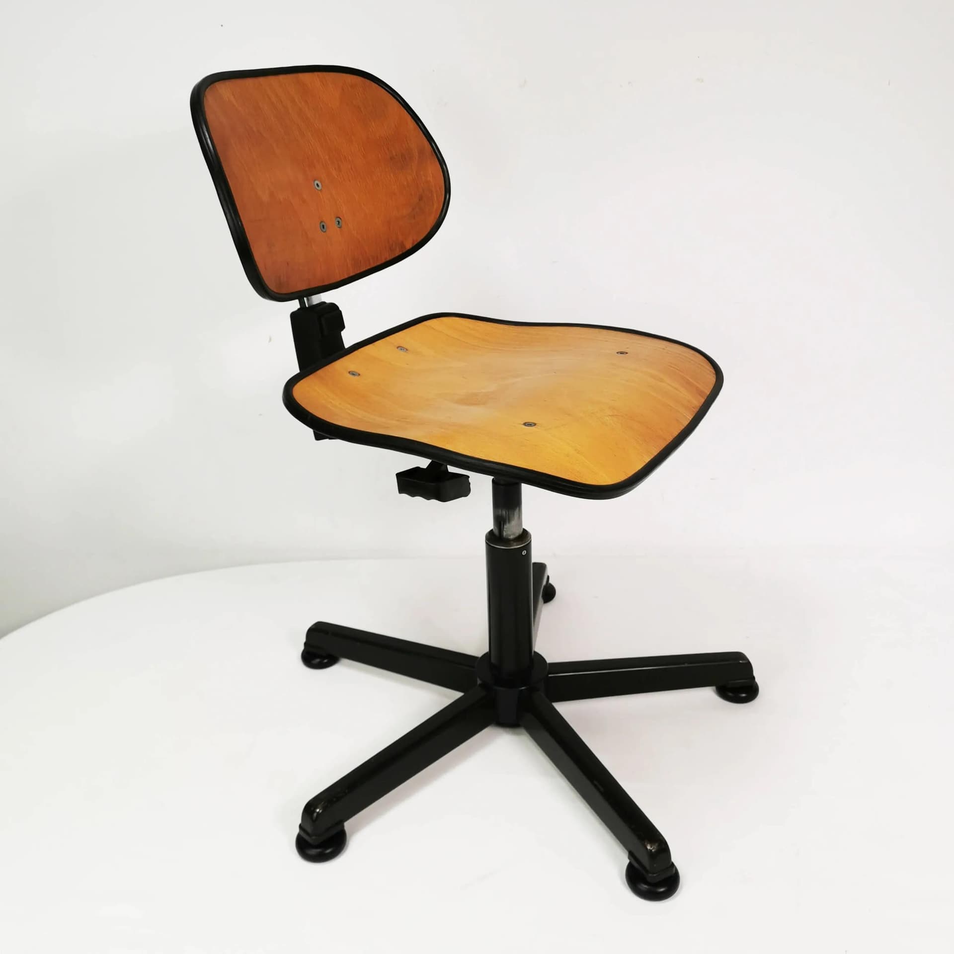 Workshop and Office Chair, brown beech, black metal, Sedus, Germany, 1970s. - 338506