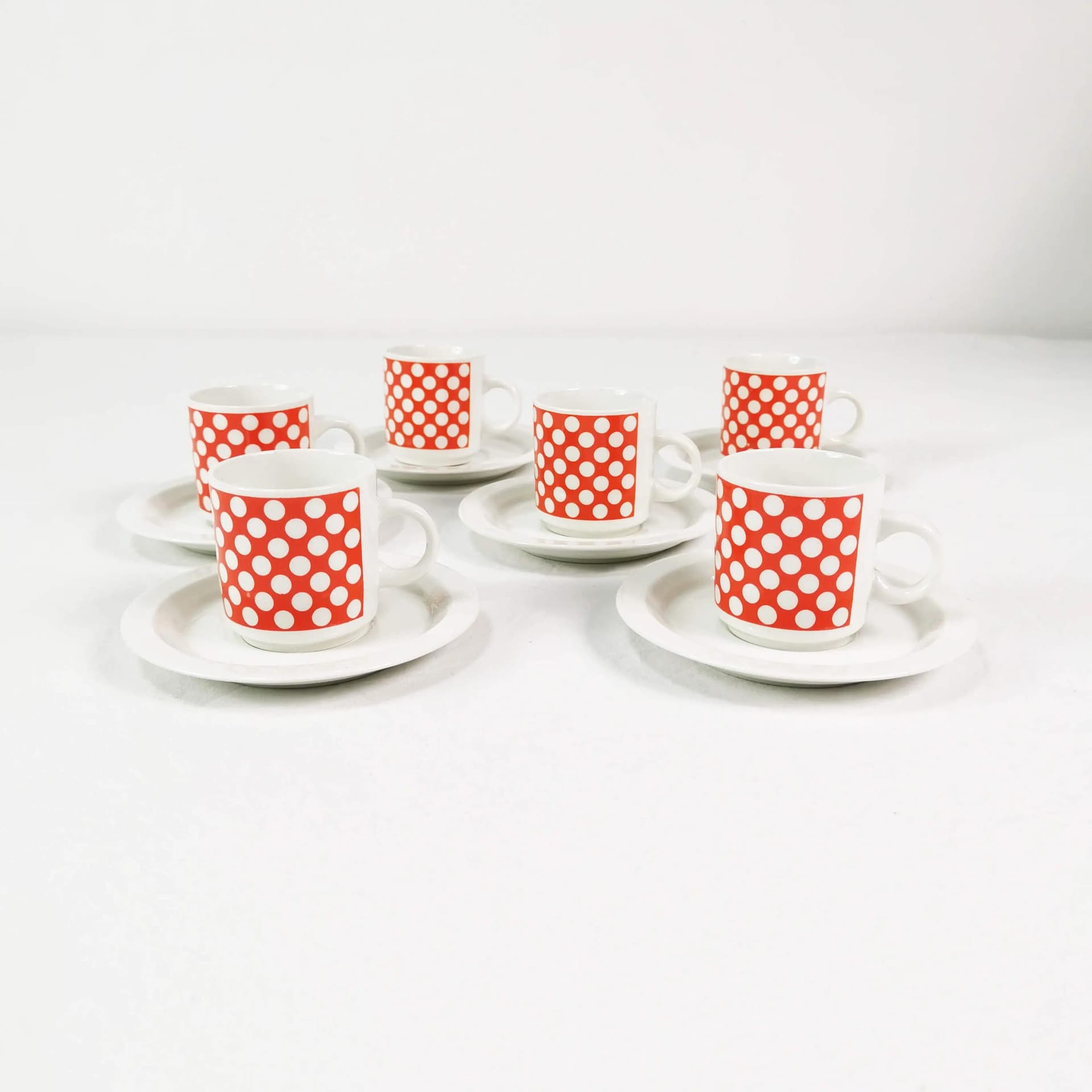 Zestaw sześciu filiżanek do espresso, porcelana biała czerwony, Fontebasso Treviso, Włochy, lata 70. - 337959