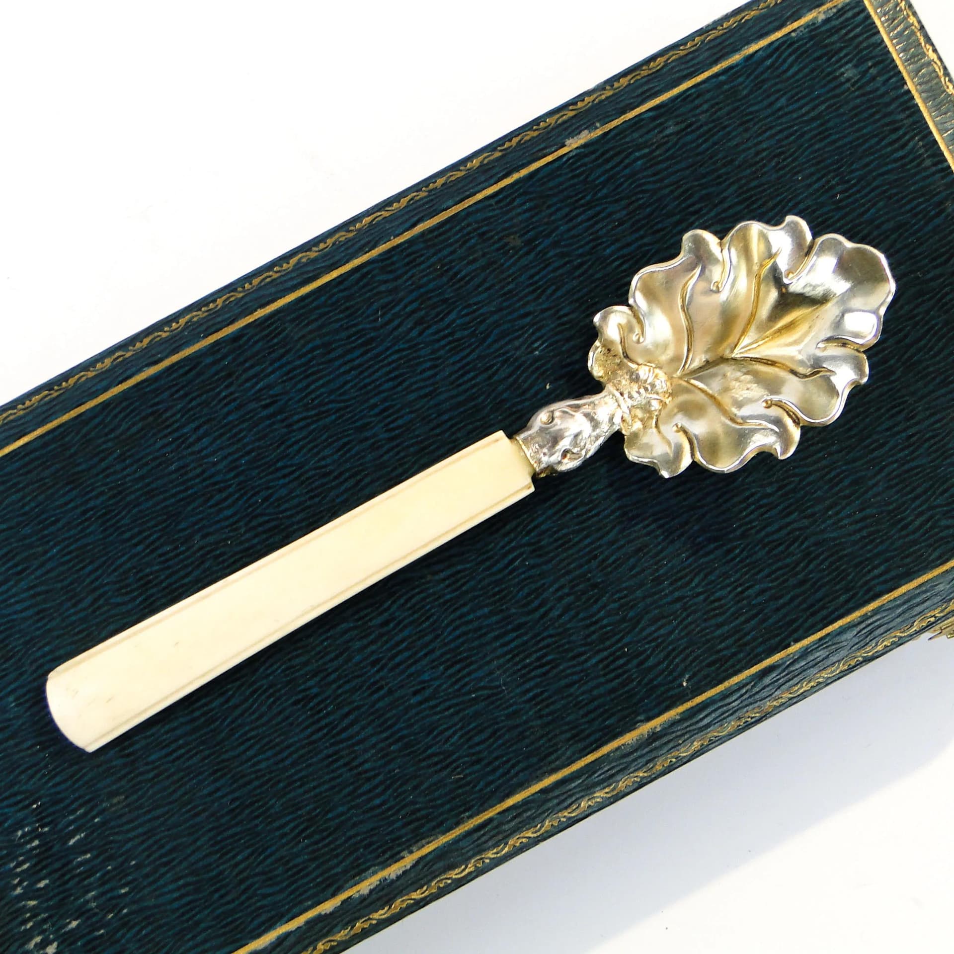 Biedermeier spoon, gilt silver, bone, Austria, 19th c. - 25196