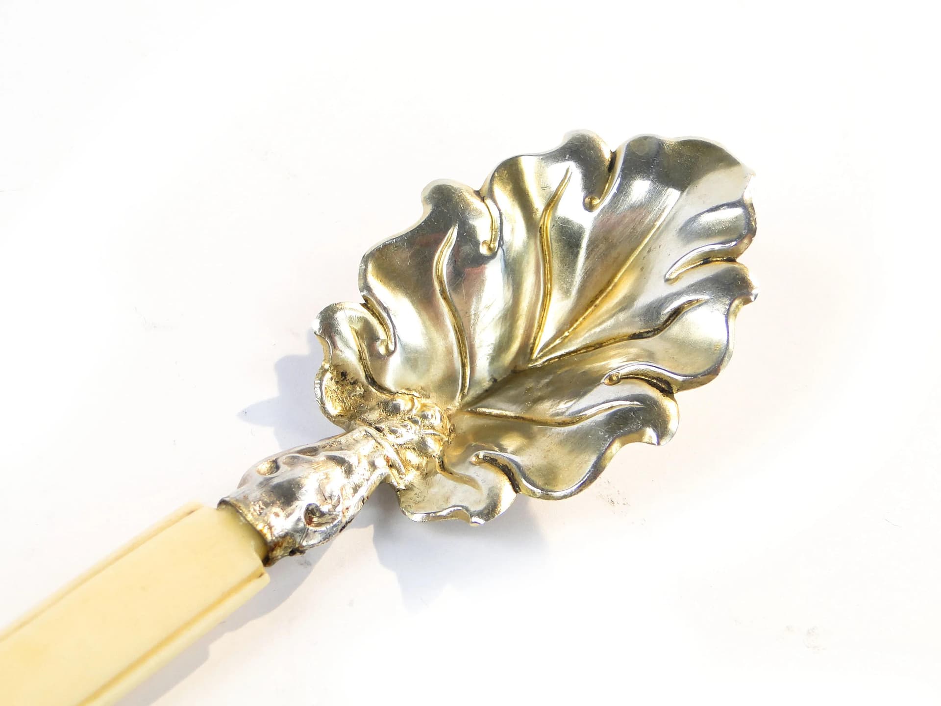 Biedermeier spoon, gilt silver, bone, Austria, 19th c. - 25192
