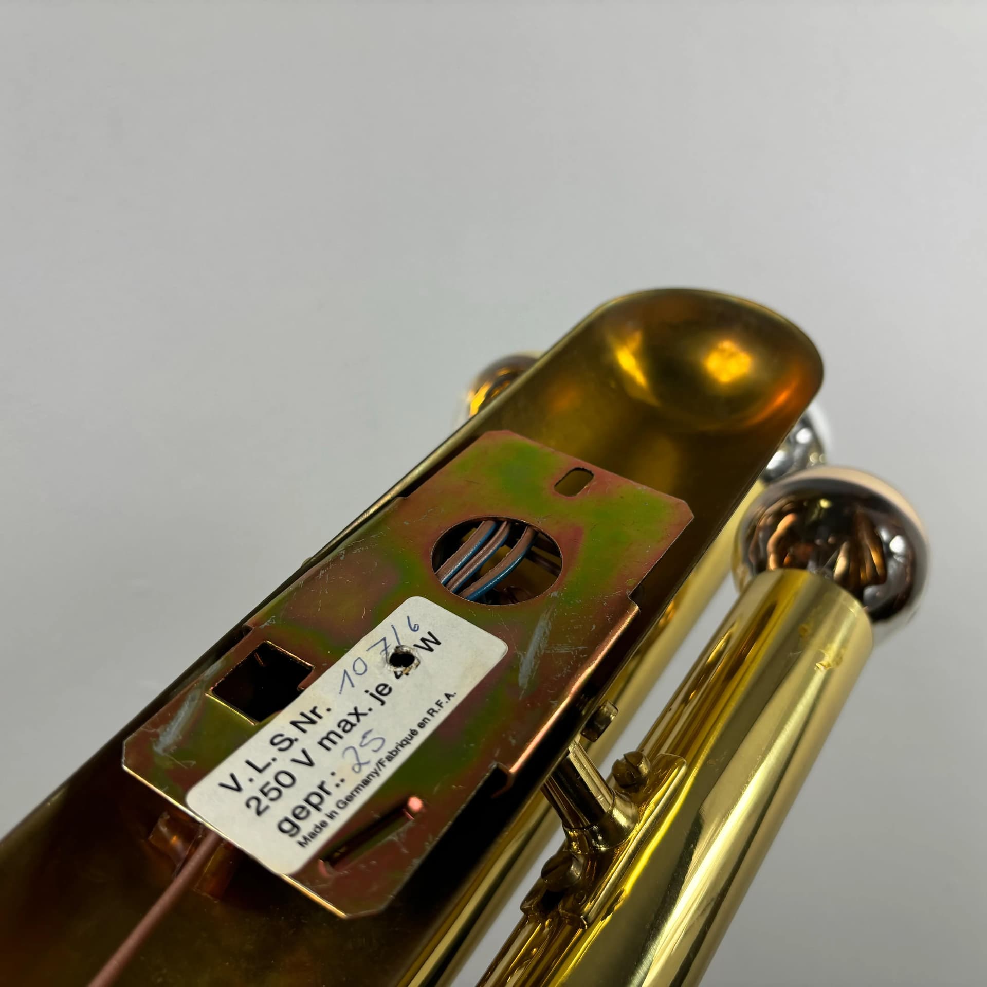 Pair of wall sconces, gilt brass, V.L.S Leuchten, Germany, 1980s. - 25489