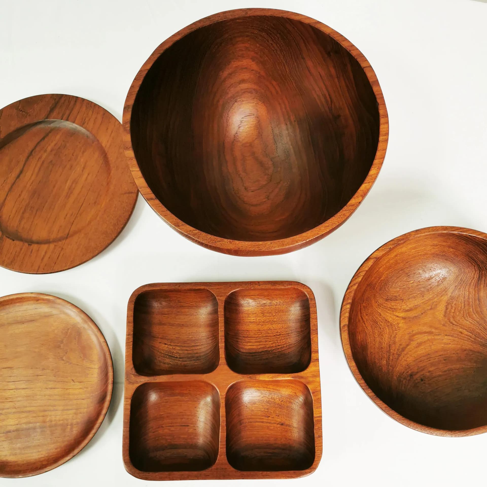 Set of five Mid Century tableware pieces, brown teak, Denmark, 1960s. - 339459