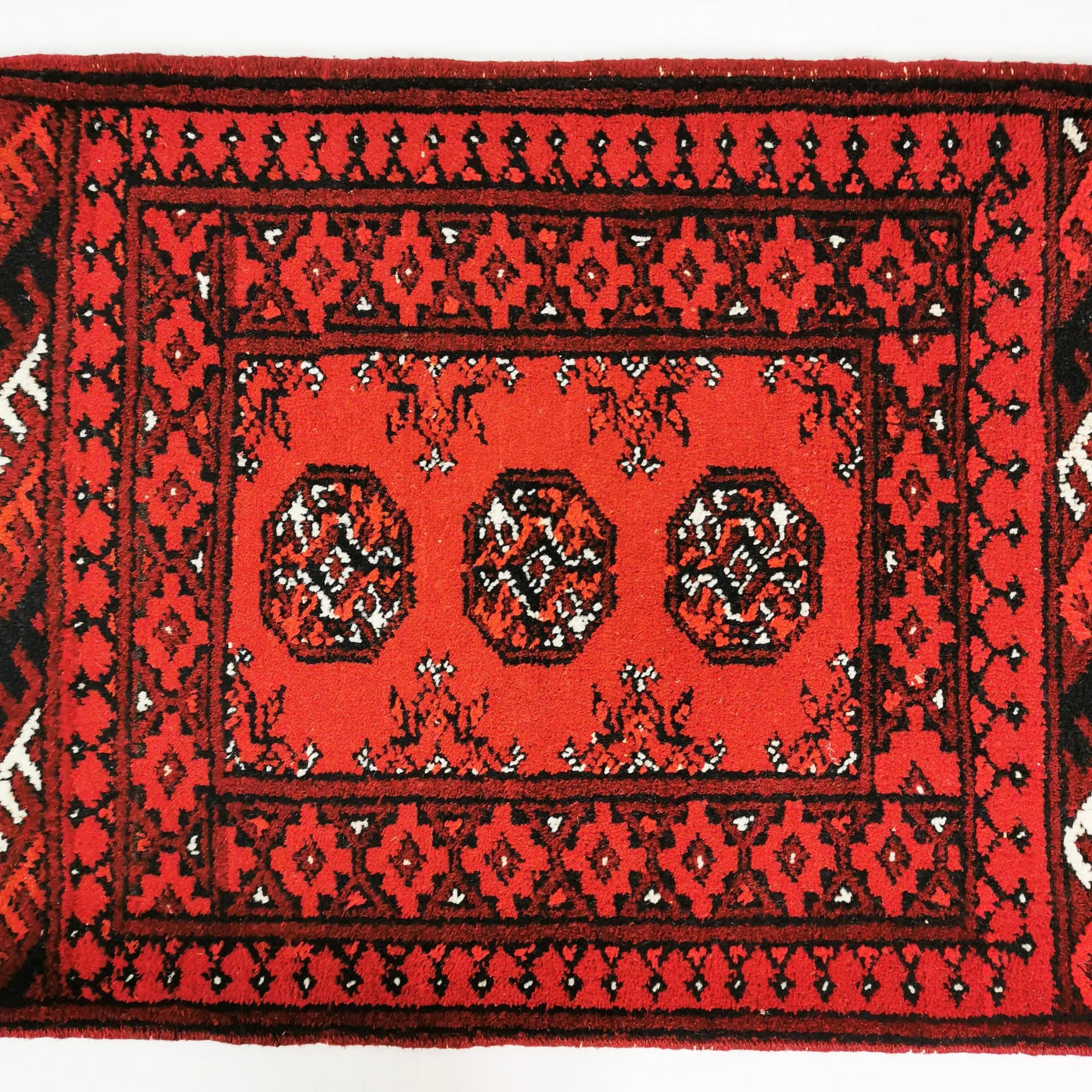 Rug 70x50 cm, red, wool, Denmark, 1970s. - 339275