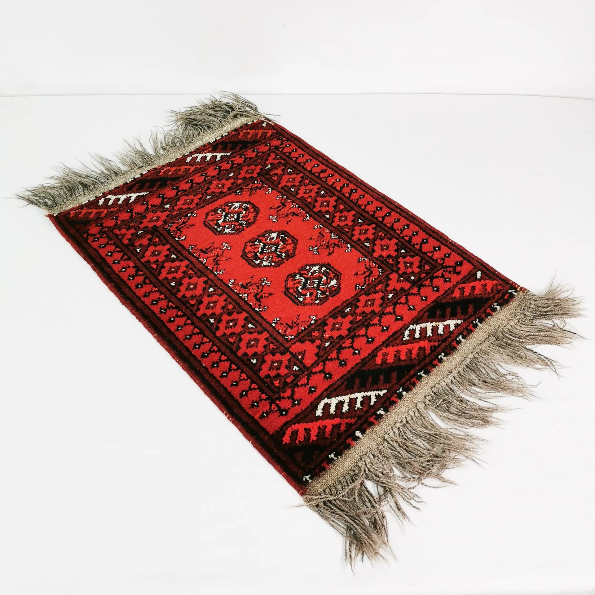 Rug 70x50 cm, red, wool, Denmark, 1970s. - 339271