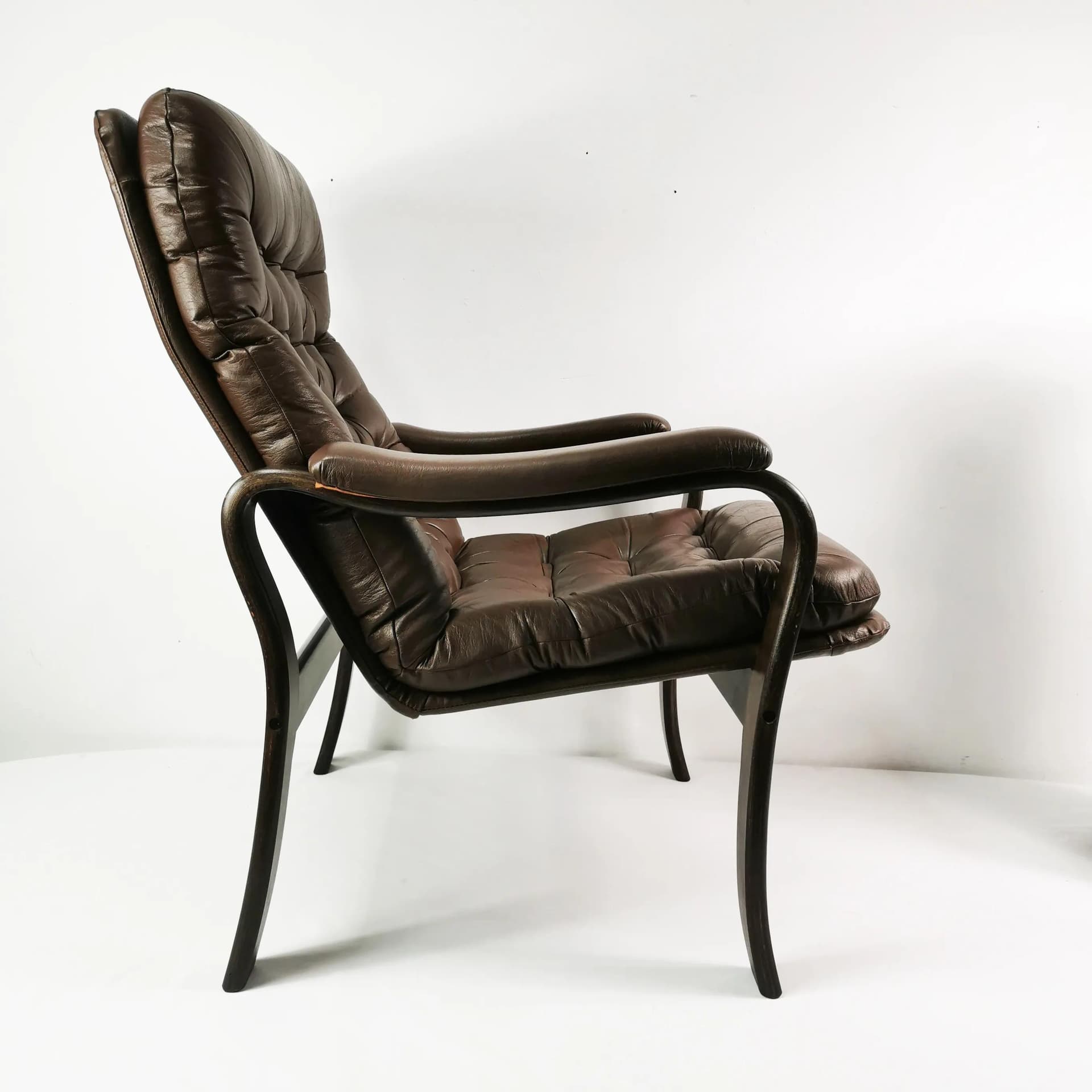 Armchair Mid Century, brown leather, beech, Denmark, 1970s. - 340950