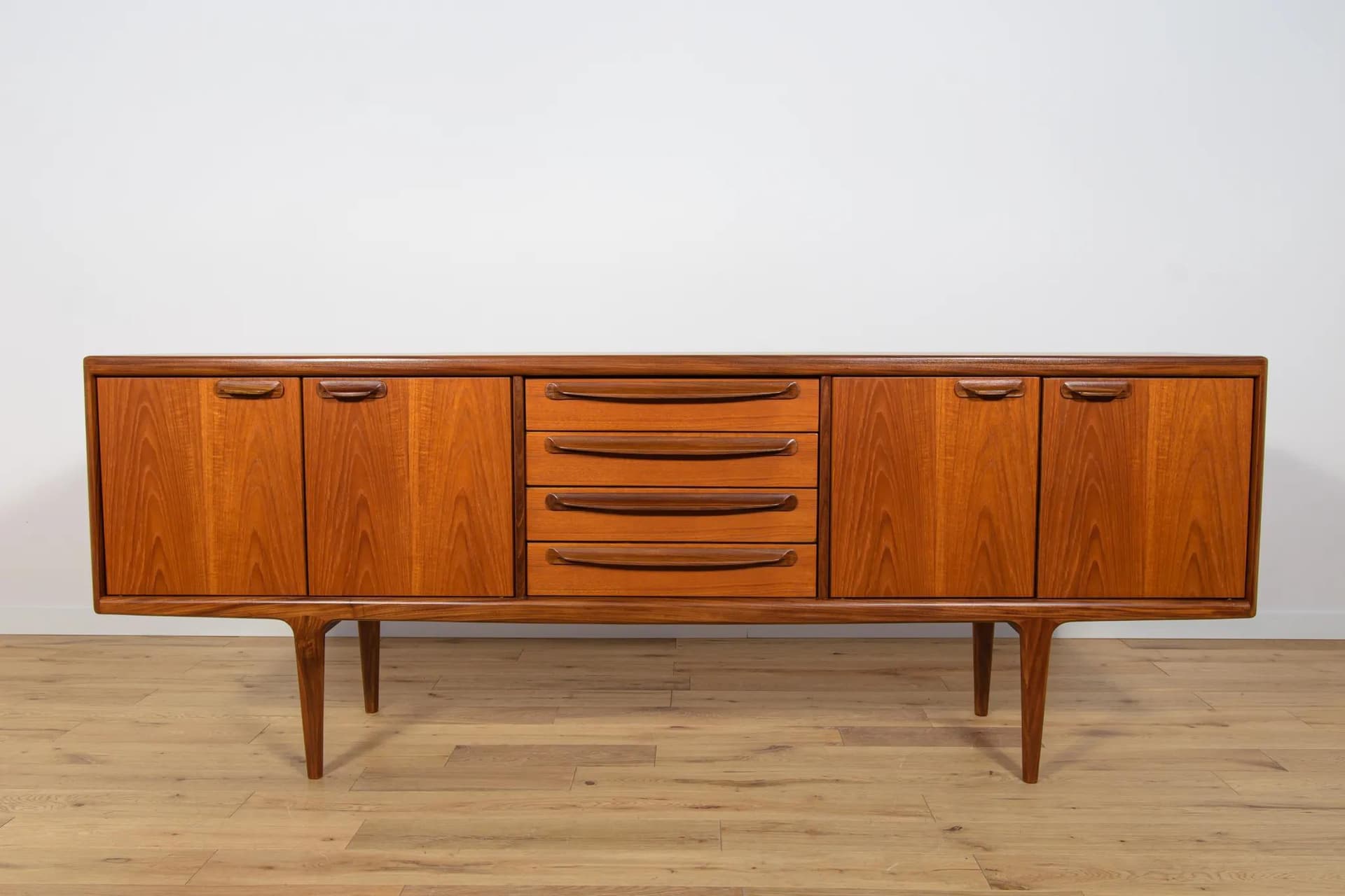 Komoda Sequence, teak brązowy, proj. J. Herbert, A. Younger Ltd., Wielka Brytania, lata 60. - 340361