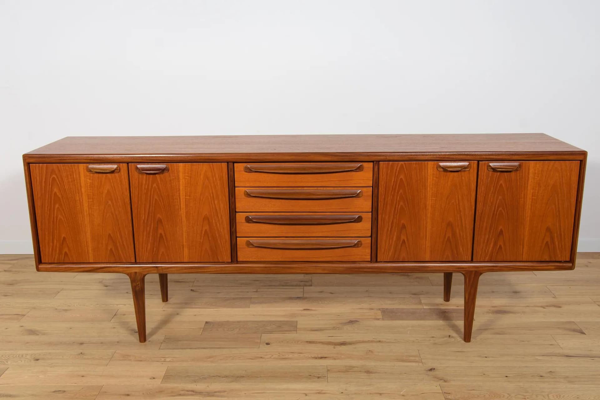 Komoda Sequence, teak brązowy, proj. J. Herbert, A. Younger Ltd., Wielka Brytania, lata 60. - 340365