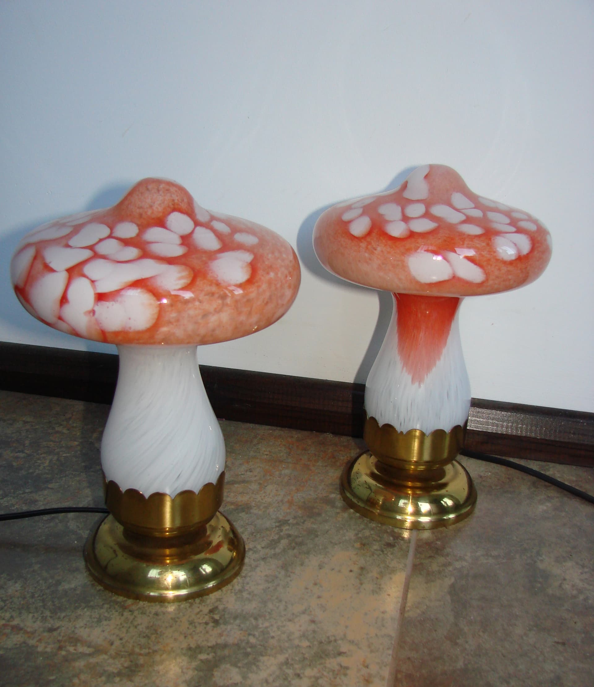 Komplet lamp stołowych Grzybki, szkło białe pomarańcz, mosiądz, lata 90. - 340385