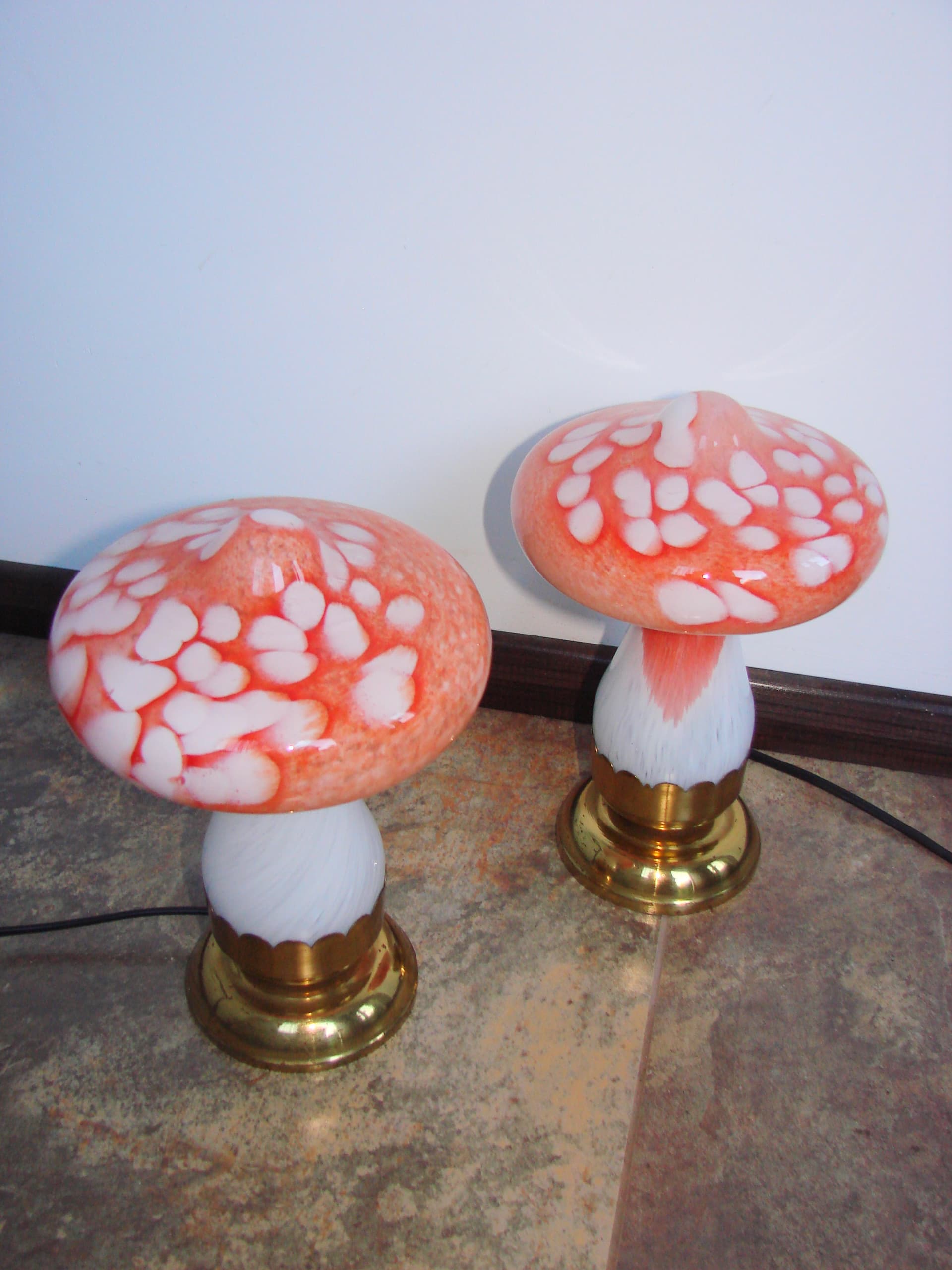 Komplet lamp stołowych Grzybki, szkło białe pomarańcz, mosiądz, lata 90. - 340386