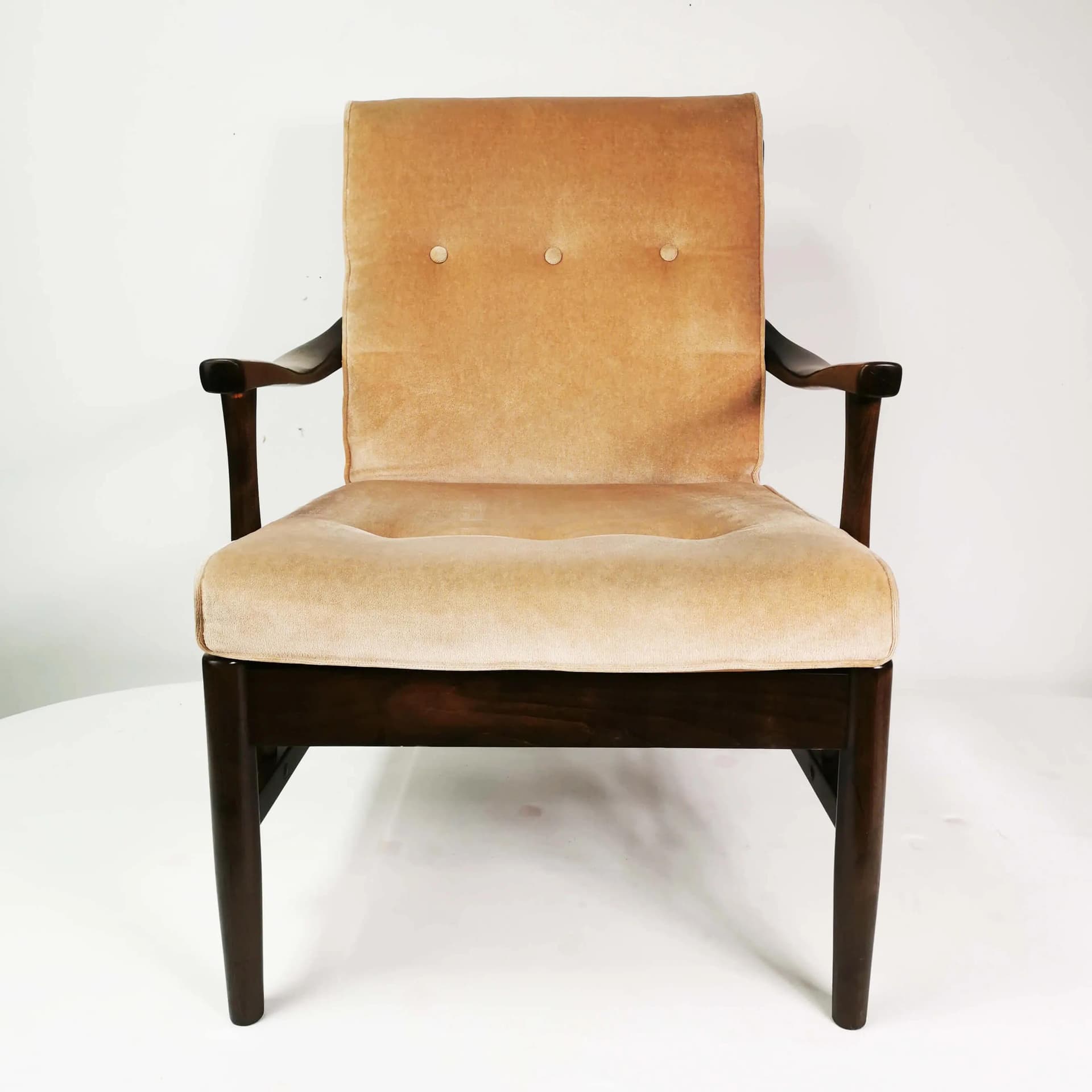 Fotel, velvet beżowy, buk brązowy, Farstrup, Dania, lata 70. - 340675