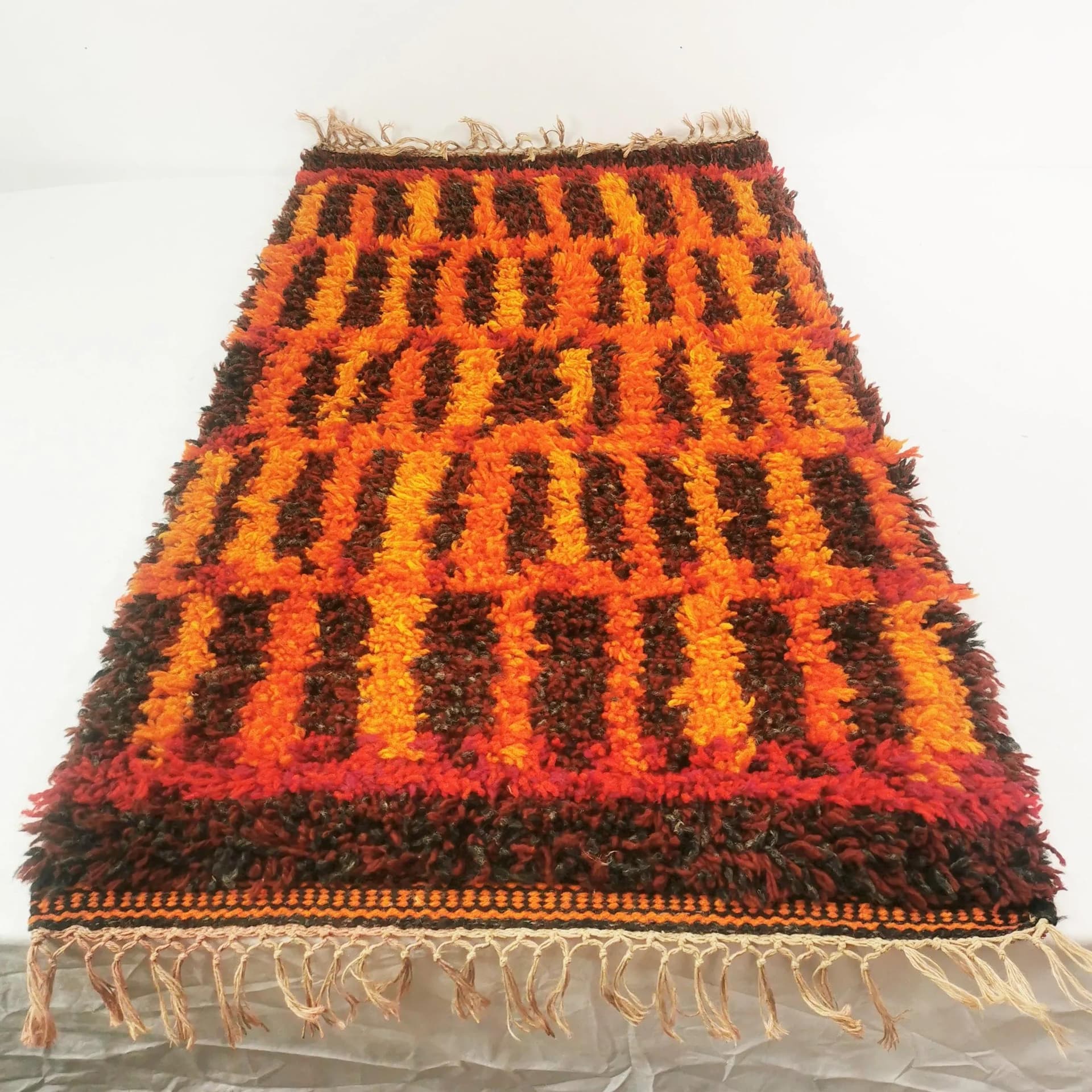 Kilim Space Age, red orange yellow brown black, wool, Denmark, 1960s. - 340455
