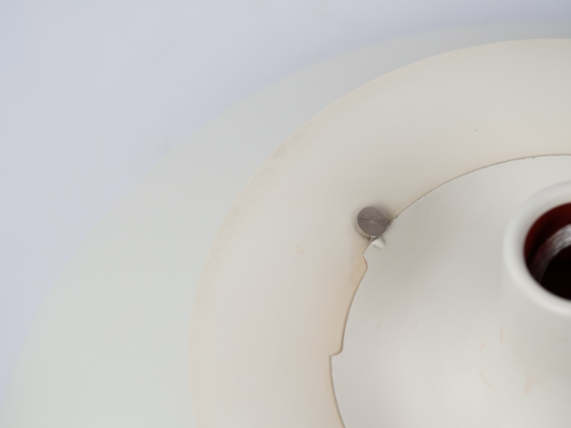 Lampa wisząca PH 5, biały fioletowy, metal, proj. P. Henningsen, Louis Poulsen, Dania, lata 80. - 341339