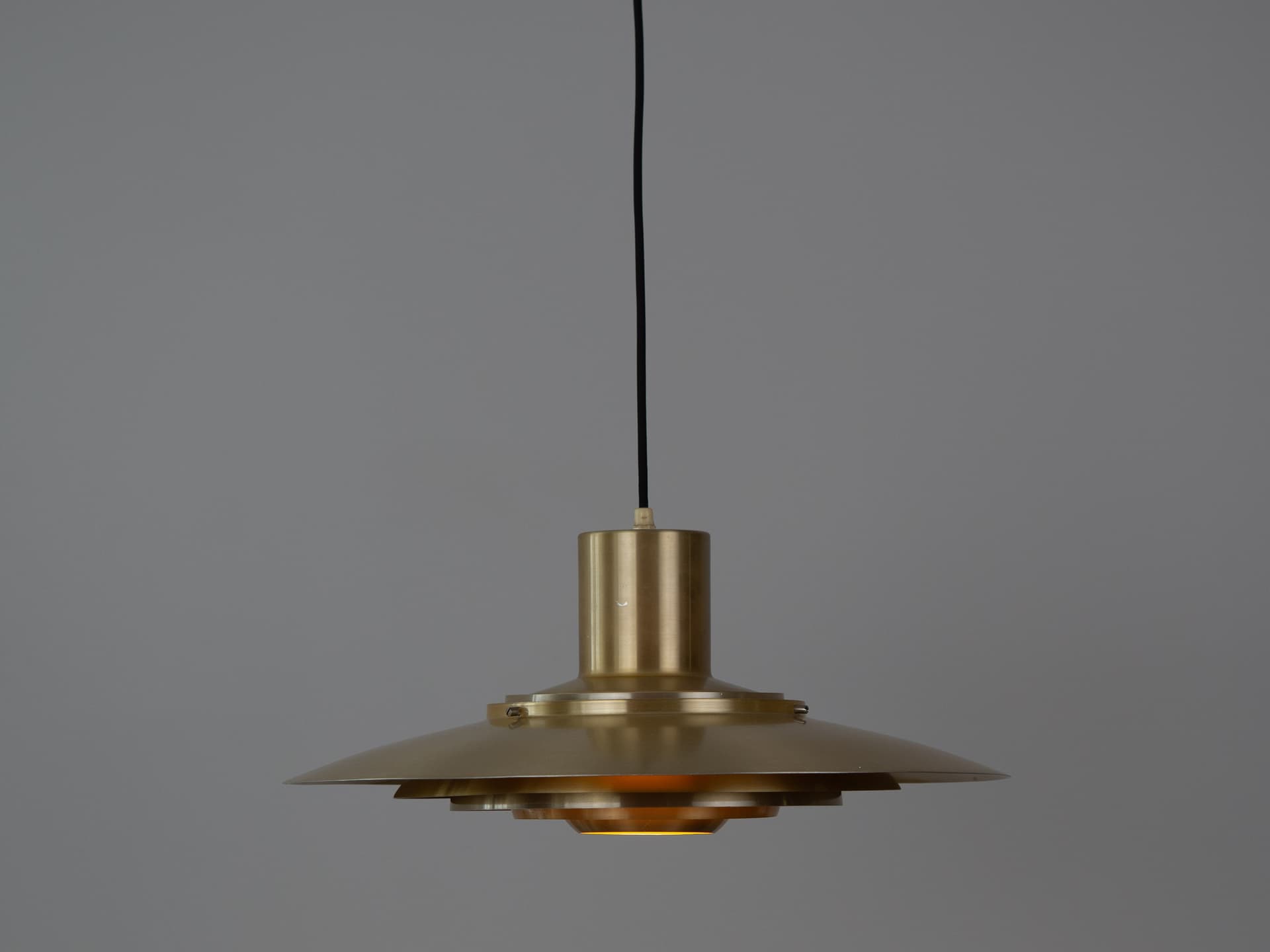 Lampa wisząca P376, złoty mosiądz, srebrny aluminium, Nordisk Solar, Dania, lata 60. - 341355
