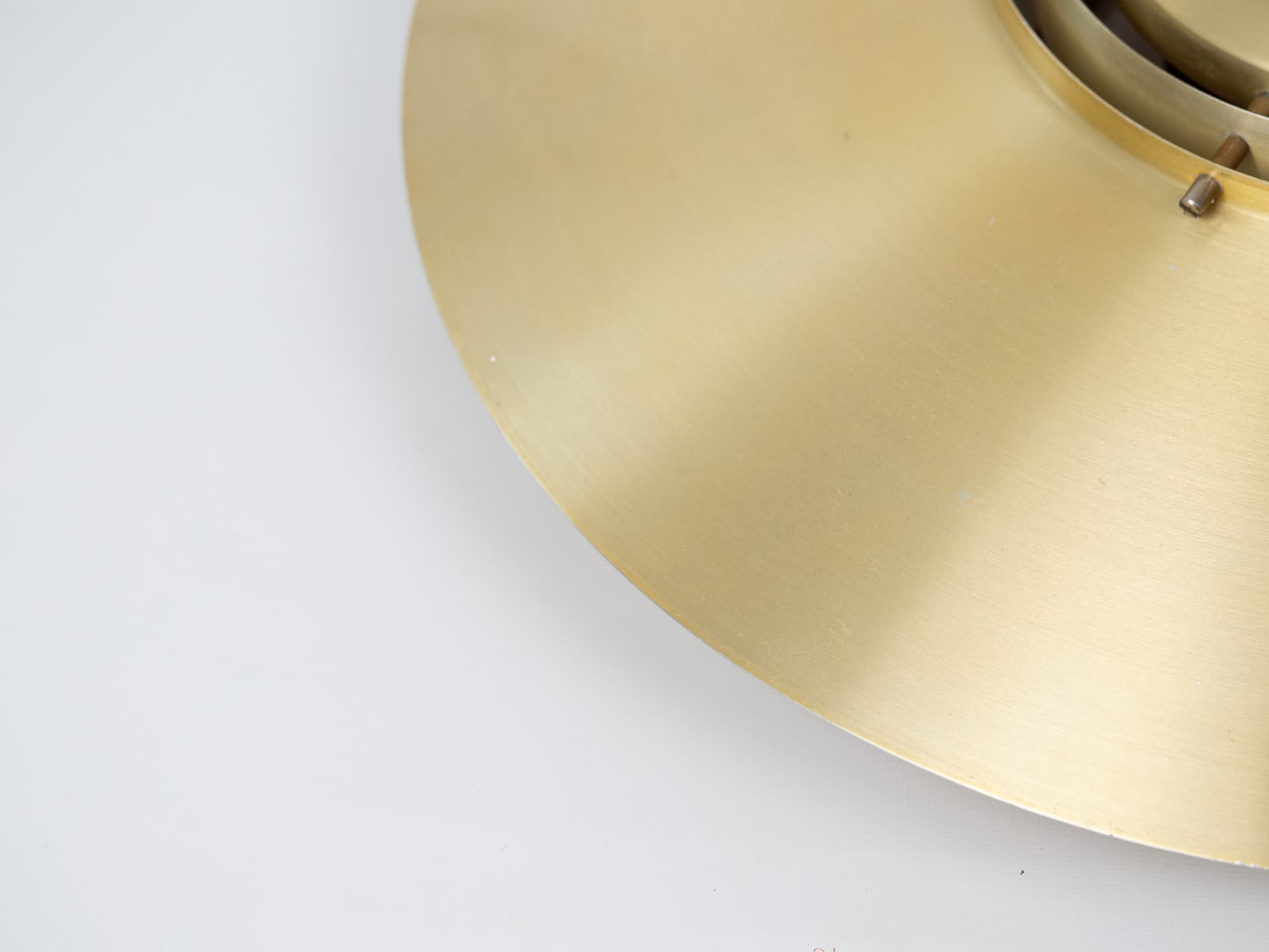 Lampa wisząca P376, złoty mosiądz, srebrny aluminium, Nordisk Solar, Dania, lata 60. - 341360