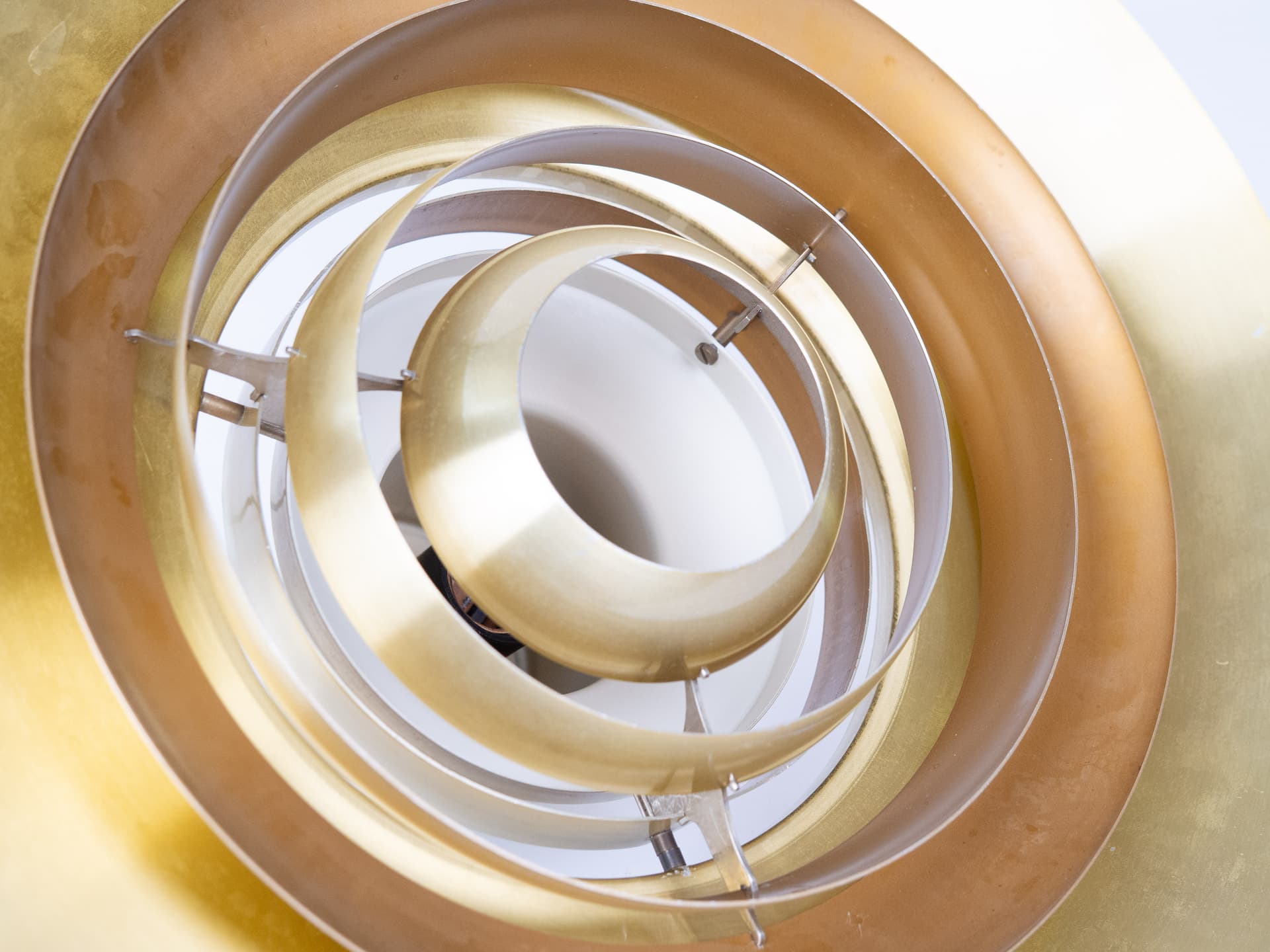 Lampa wisząca P376, złoty mosiądz, srebrny aluminium, Nordisk Solar, Dania, lata 60. - 341367