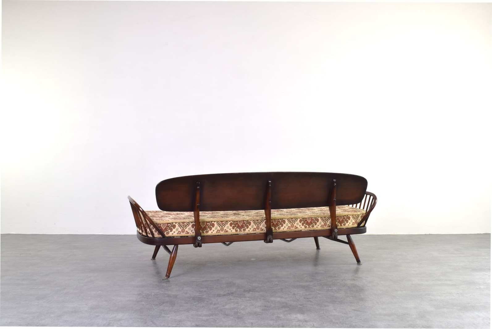 Sofa Studio Couch, beżowa, wiąz brązowy, buk, tkanina, proj. L. Ercolani, Ercol, Wielka Brytania, lata 60. - 341393