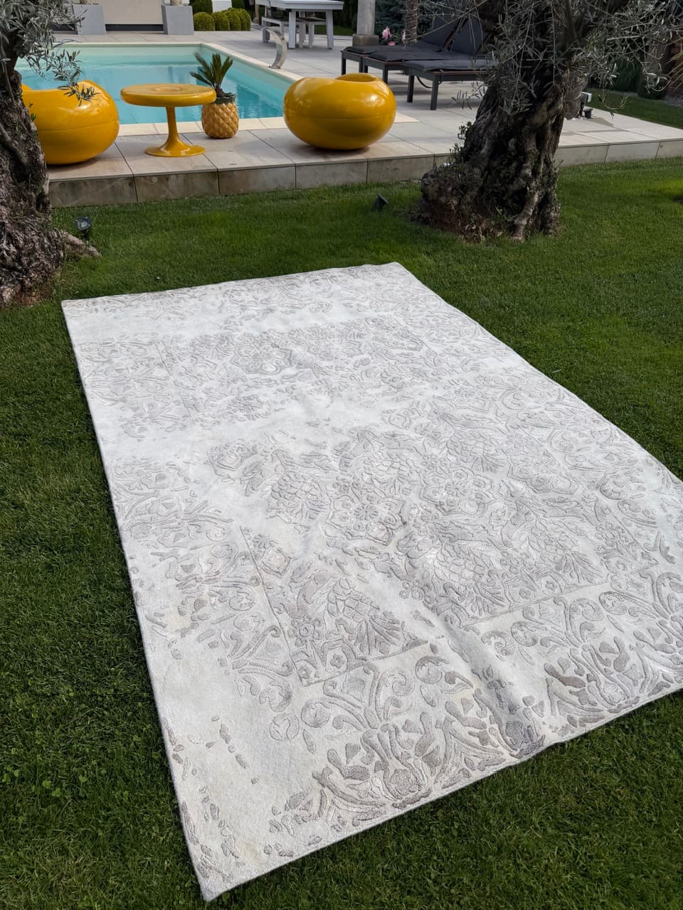 Persian rug, 275x185 cm, ivory Kashmiri wool, grey silk, Iran - 341603