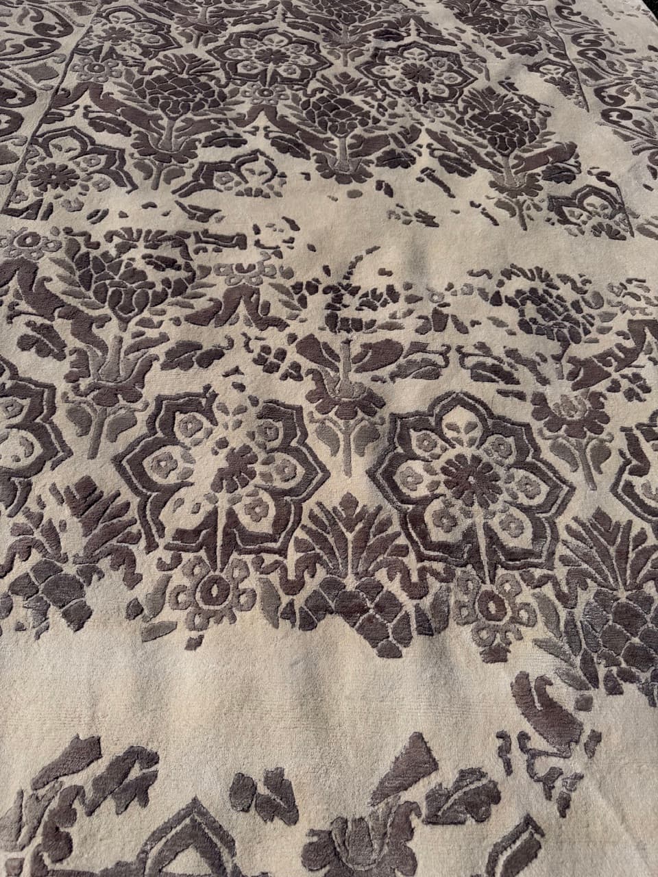 Persian rug, 275x185 cm, ivory Kashmiri wool, grey silk, Iran - 341608