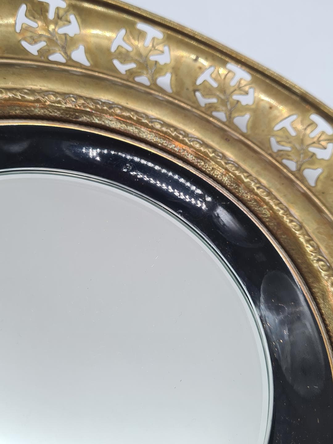 Wall Mirror Regency, gold brass, black glass, United Kingdom, 1970s - 341626