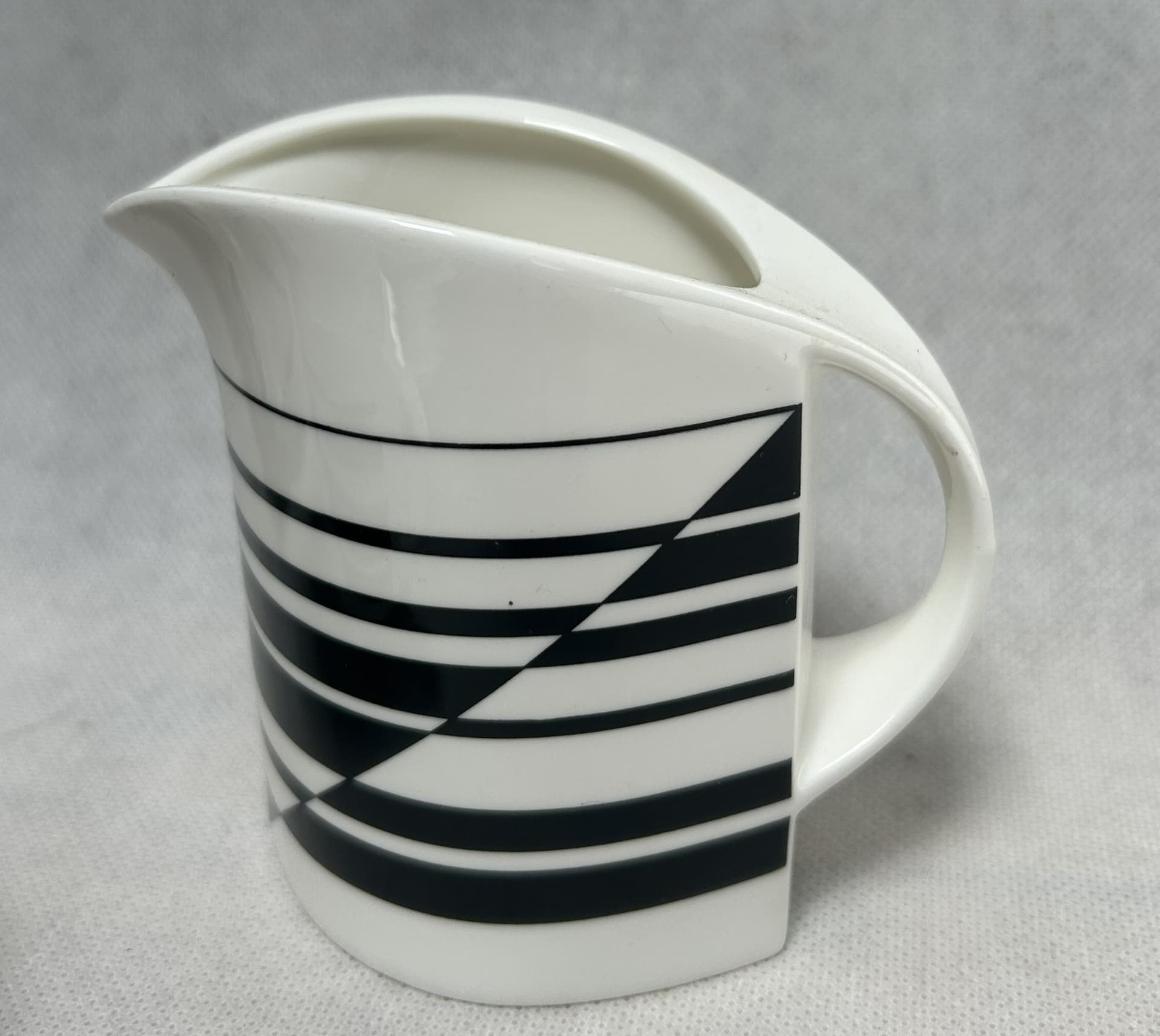 Serwis obiadowy Linea, biały czarny, porcelana, Villeroy & Boch, Luksemburg, lata 80. - 341763