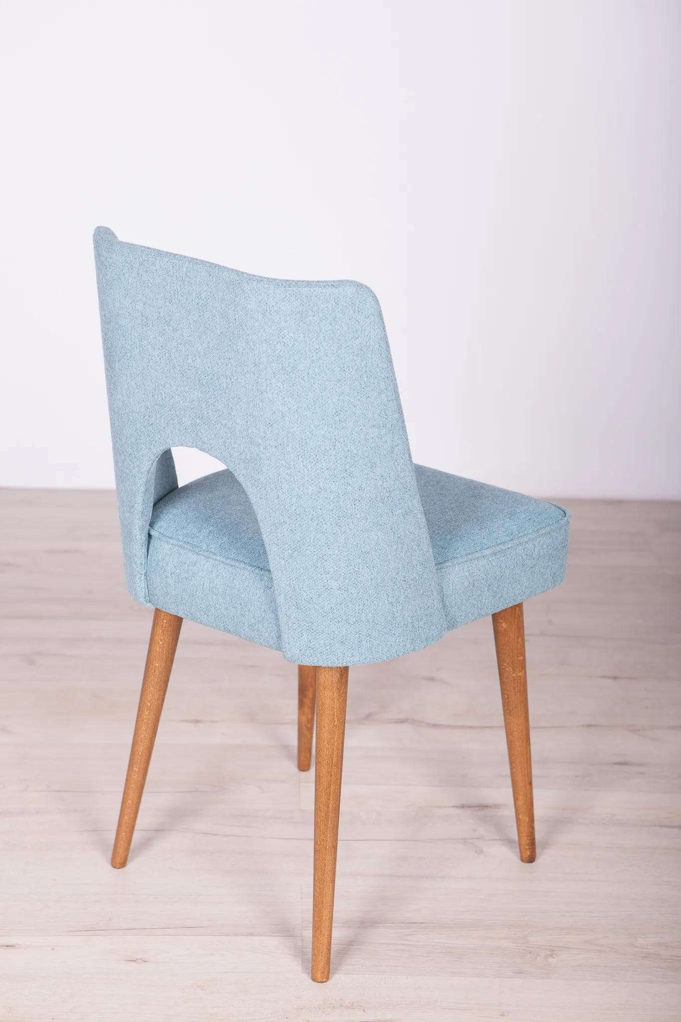 Set of Six Chairs Muszelka, oak, blue upholstery, Poland, 1960s. - 341772