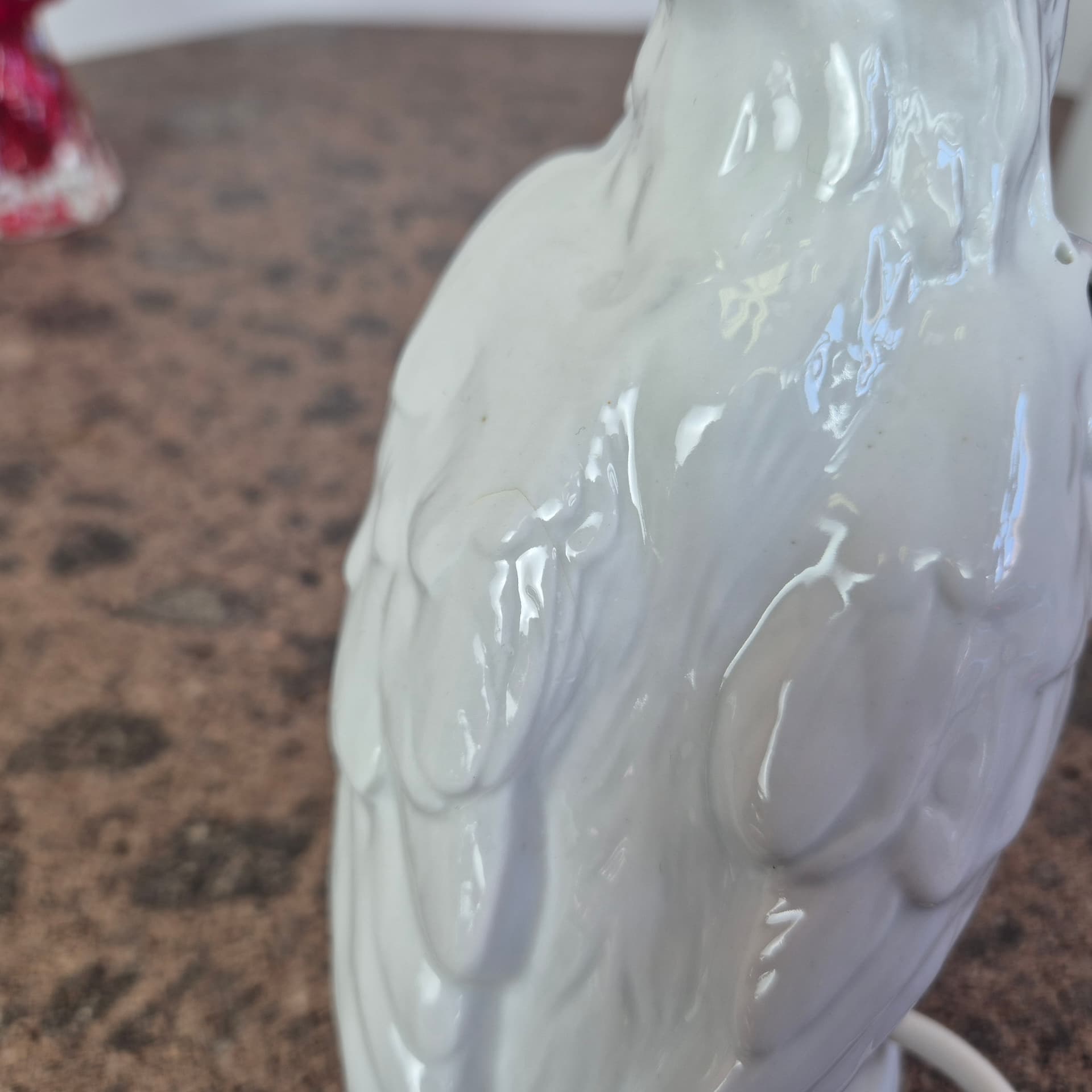 Lampka stołowa figuralna, biała porcelana, szkło złoty, Niemcy, lata 50. - 341850