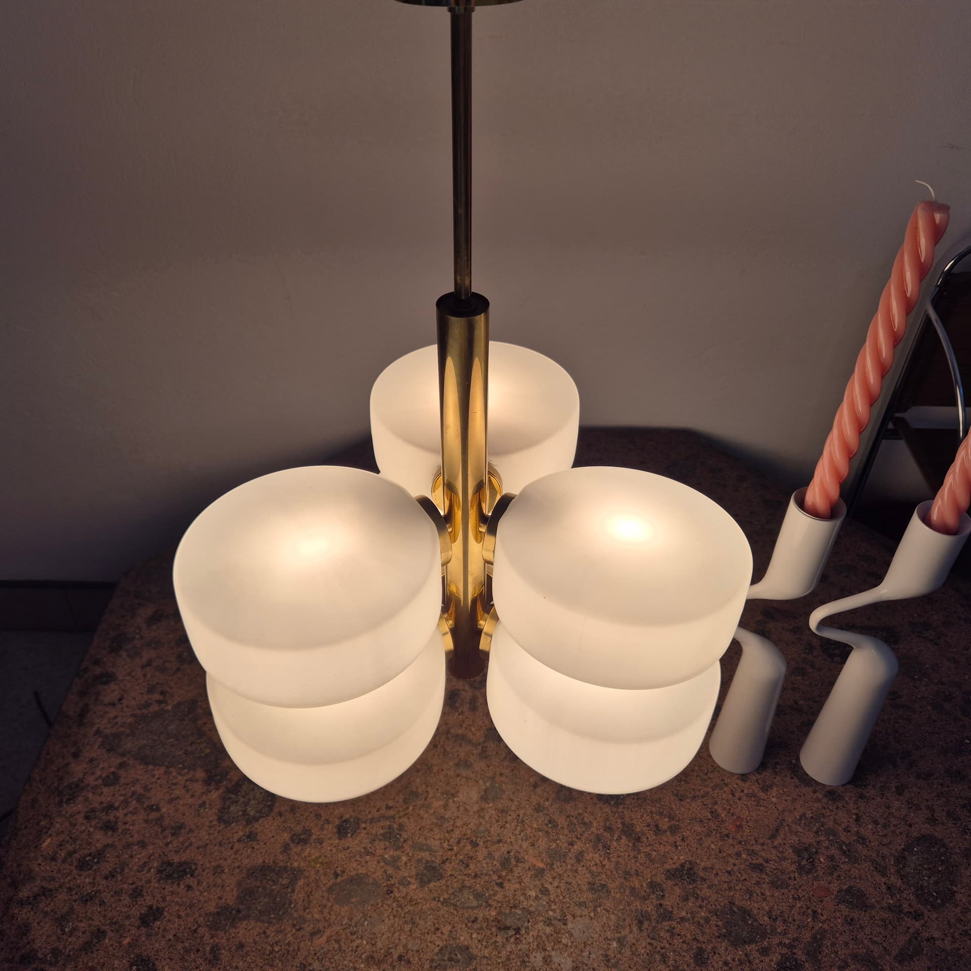 Lampa wisząca Sputnik, mosiądz złoty, szkło białe, Kaiser Leuchten, Niemcy, lata 60. - 341902