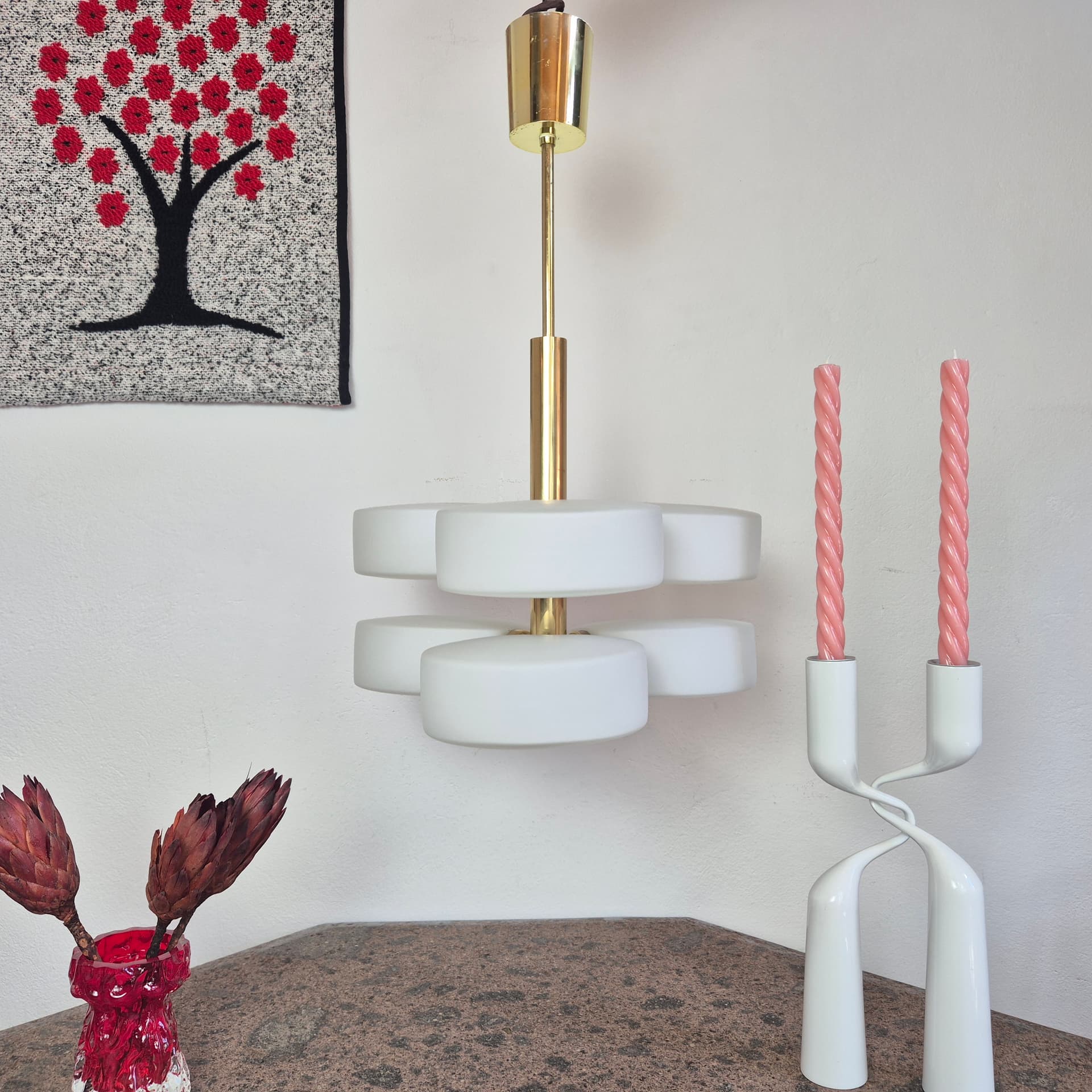 Lampa wisząca Sputnik, mosiądz złoty, szkło białe, Kaiser Leuchten, Niemcy, lata 60. - 341903