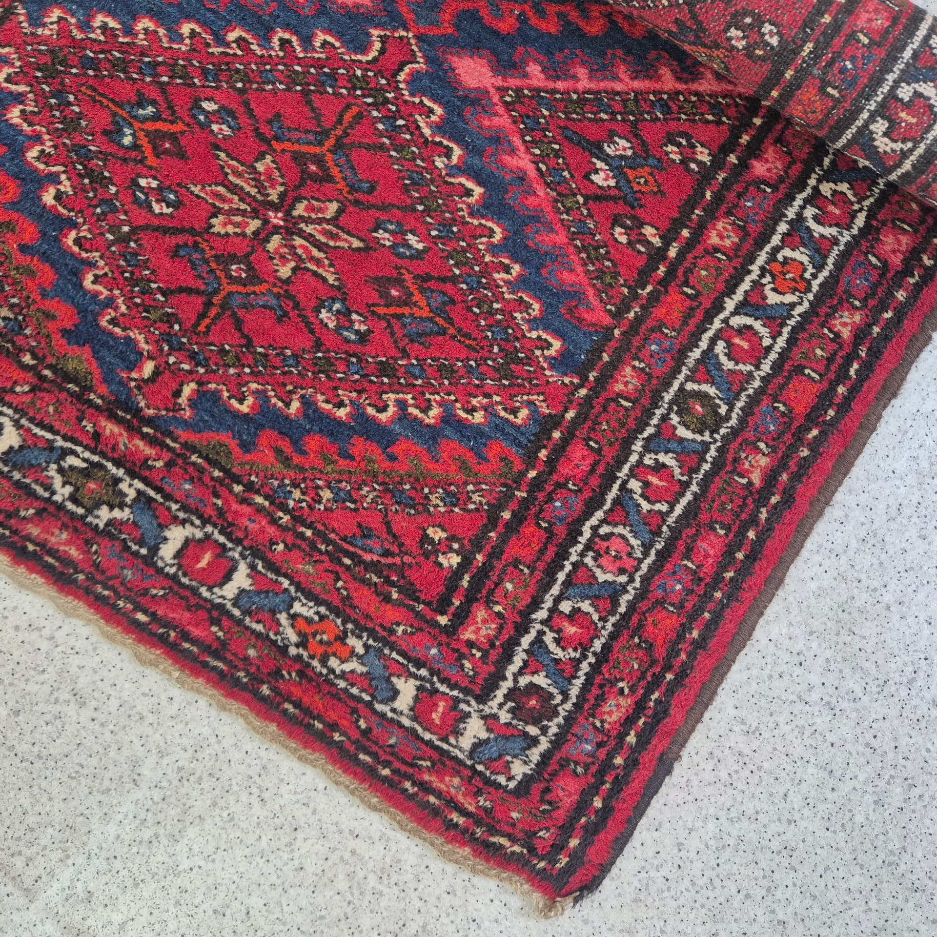 Rug Shiraz 150x103 cm, red multicolor, wool, Iran, 1960s. - 341936