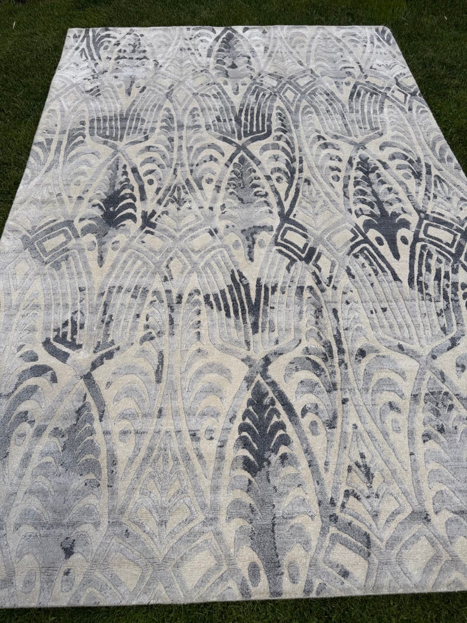 Persian Kashmiri Rug, grey silver, cashmere wool silk, Iran, 280x185 cm - 341977