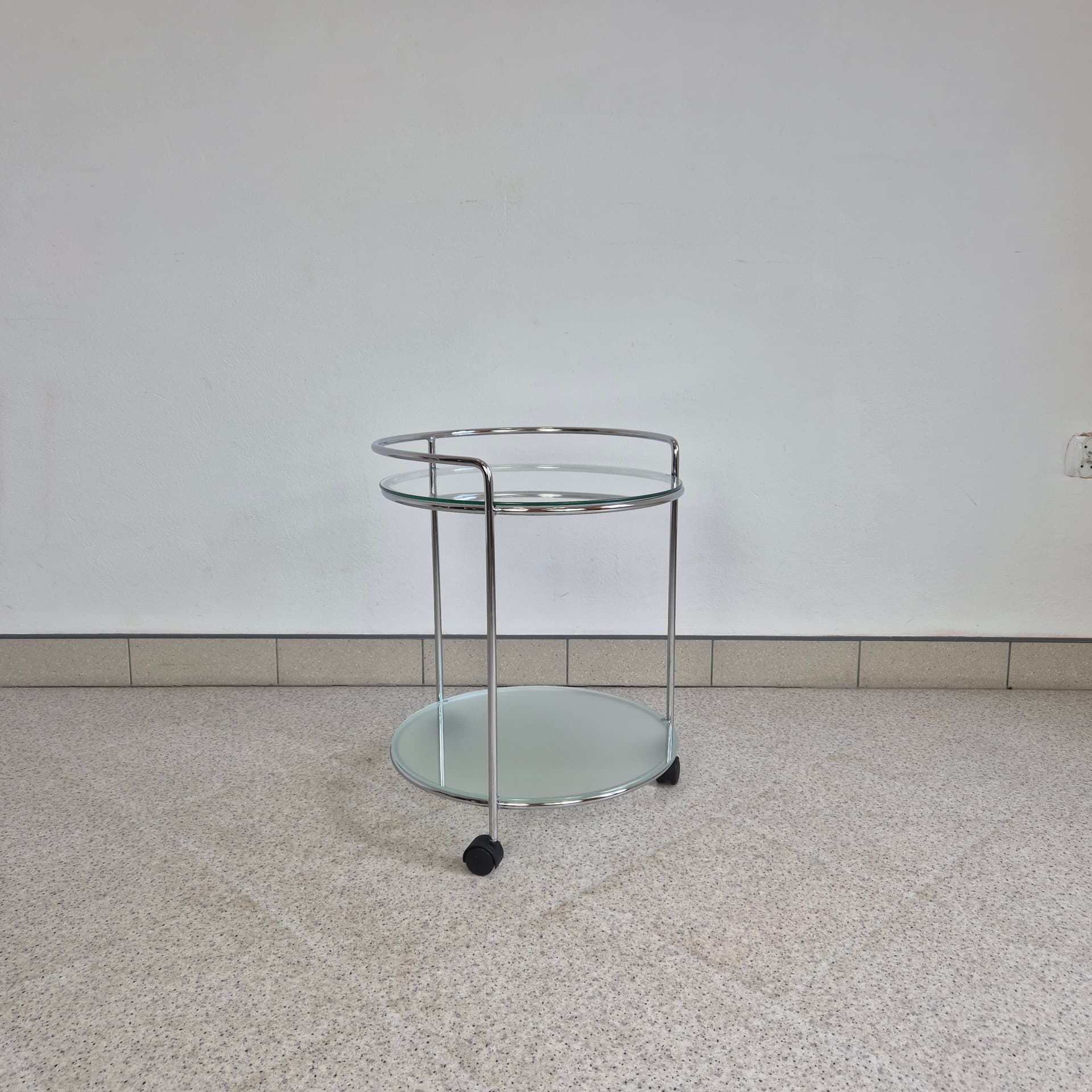 Wózek barowy Bauhaus, chrom srebrny, szkło przezroczyste, Włochy, lata 80. - 342101