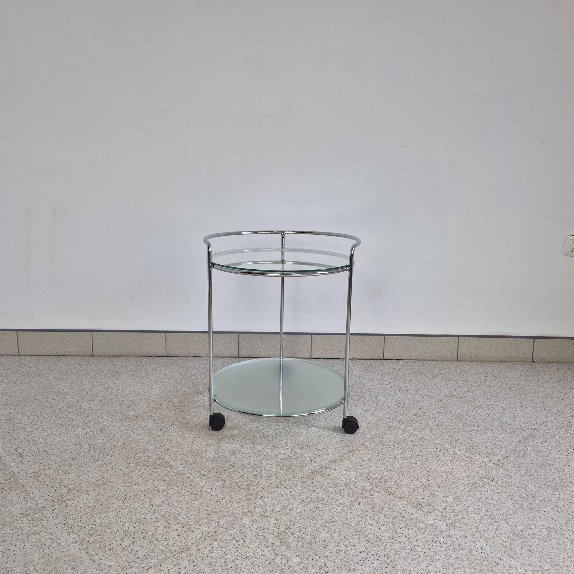 Wózek barowy Bauhaus, chrom srebrny, szkło przezroczyste, Włochy, lata 80. - 342098