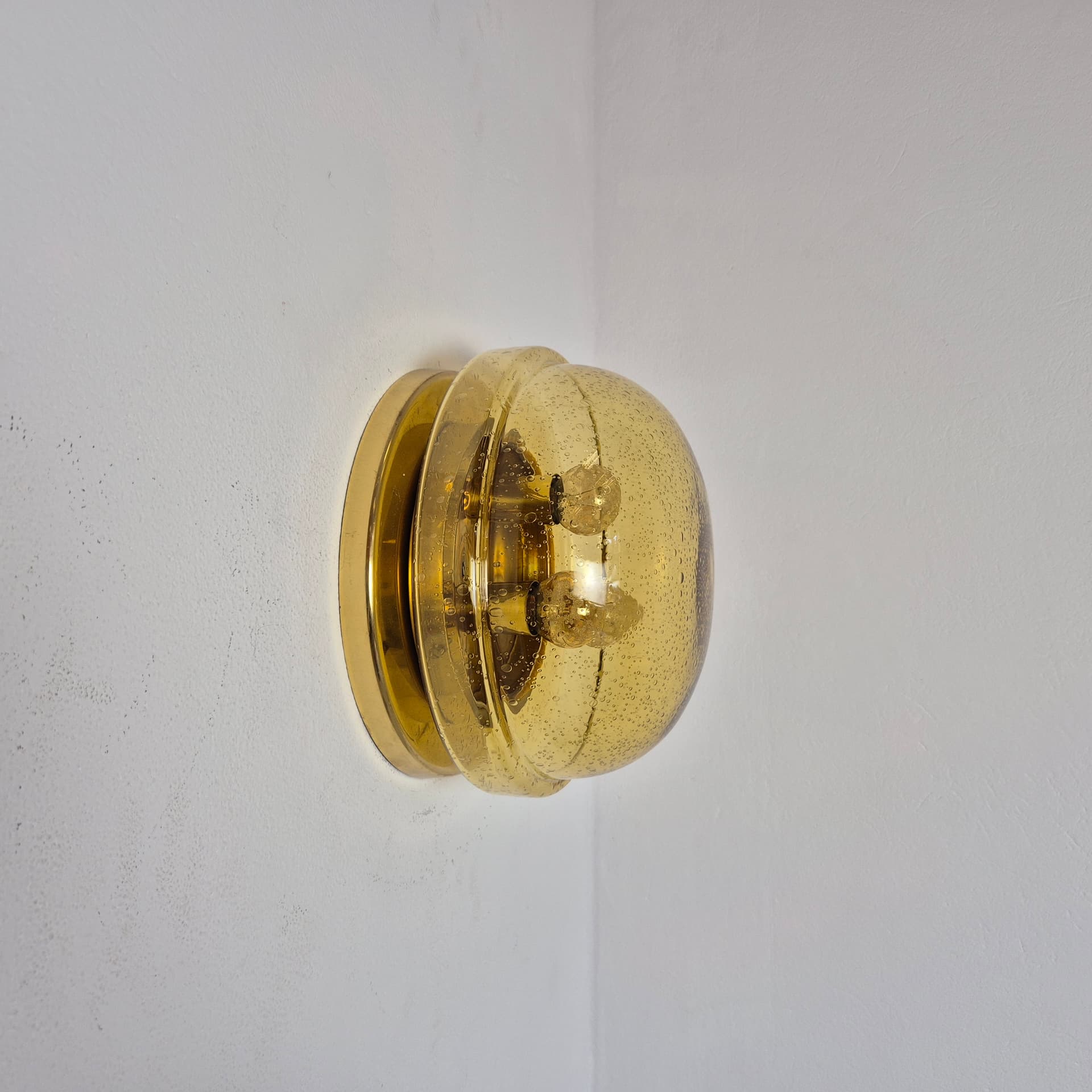 Flush mount / wall lamp, amber, glass, Lampukas OY, Finland, 1970s. - 342177