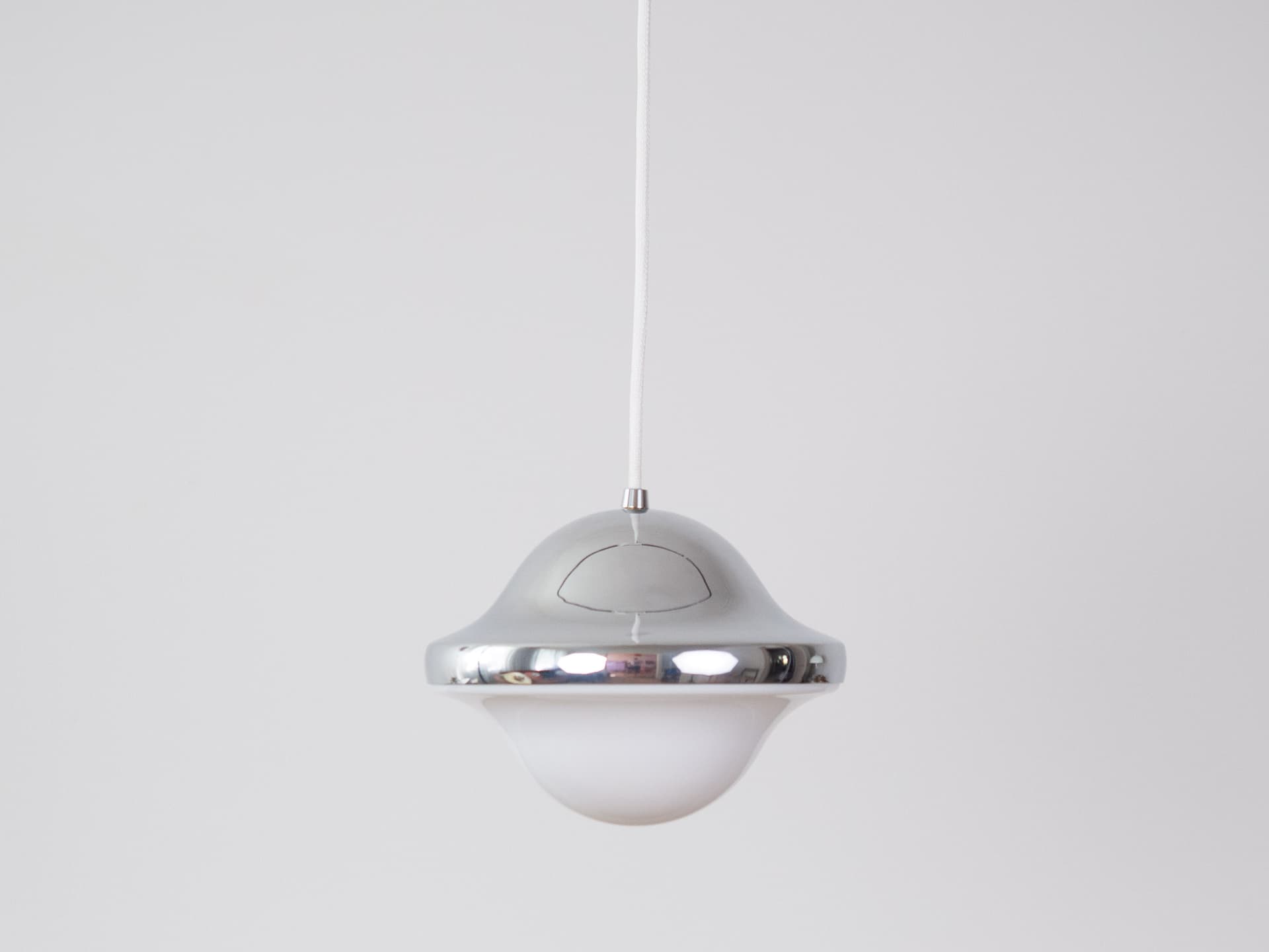 Para lamp wiszących Bubi, metal srebrny, szkło białe, proj. H. Koppel, Louis Poulsen, Dania, lata 70. - 342463