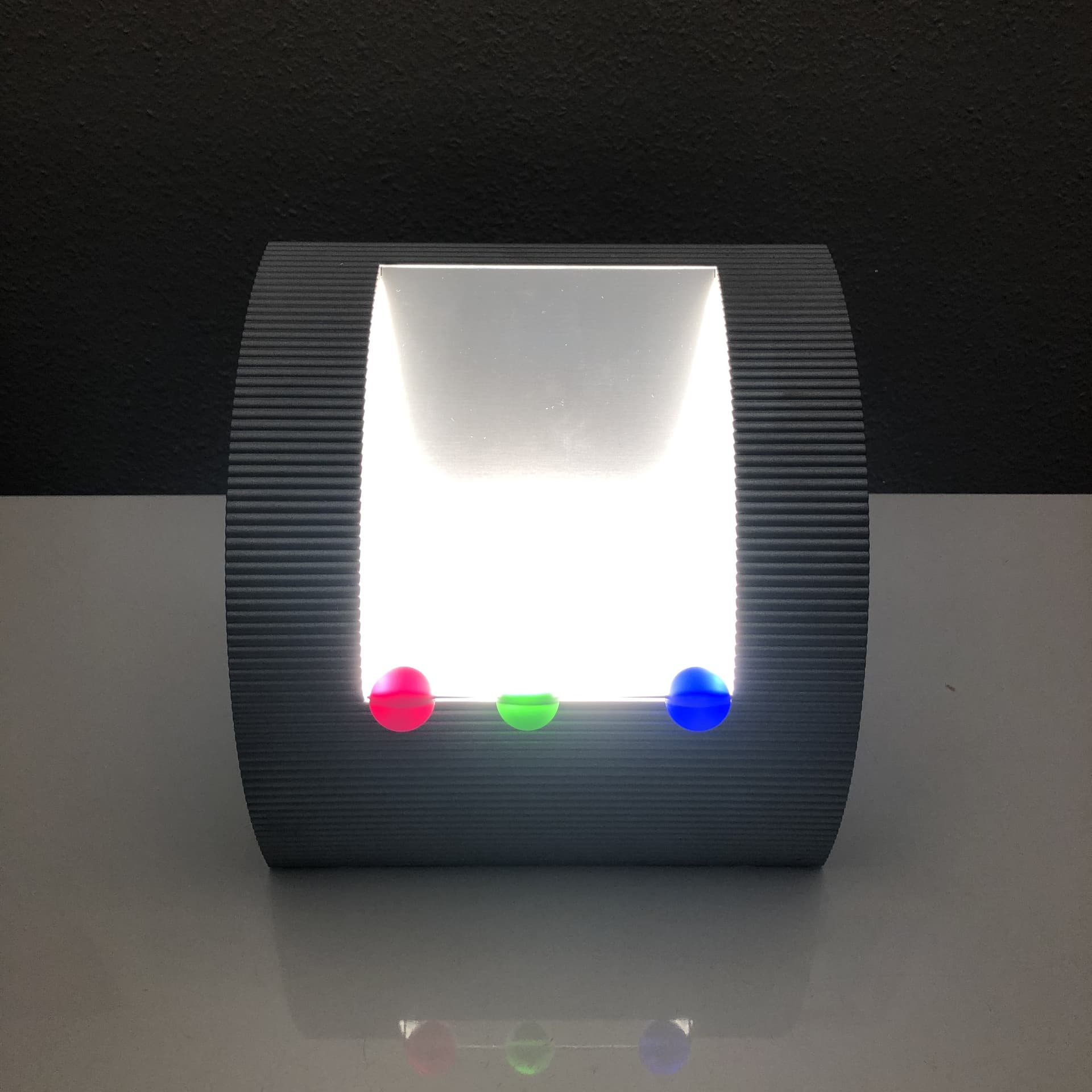 Para kinkietów, aluminium multikolor, proj. J. Medebach, Belux, Szwajcaria, lata 90. - 25456