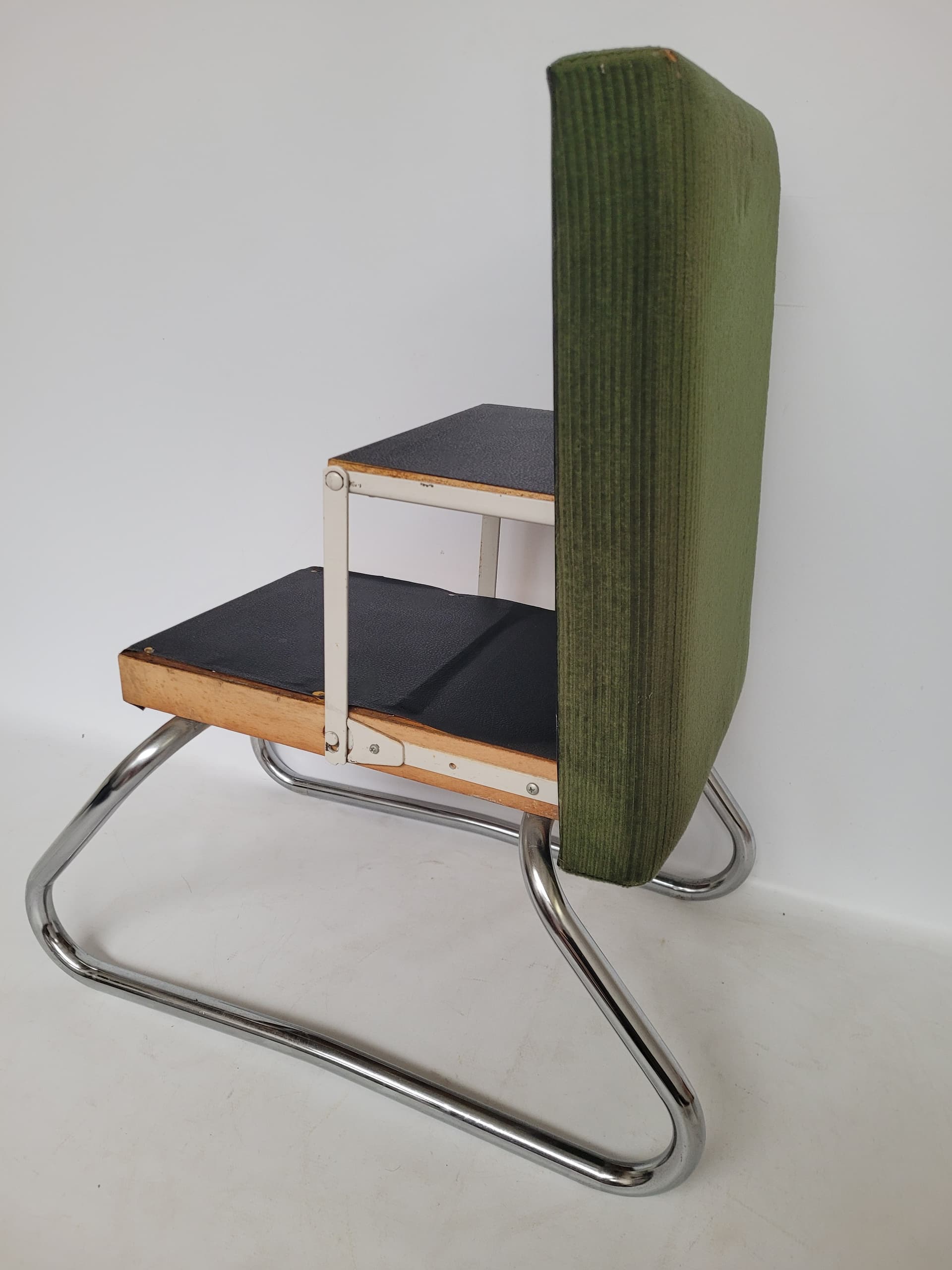 Podnóżek Bauhaus, sztruks oliwkowy, chrom, lata 70. - 342923