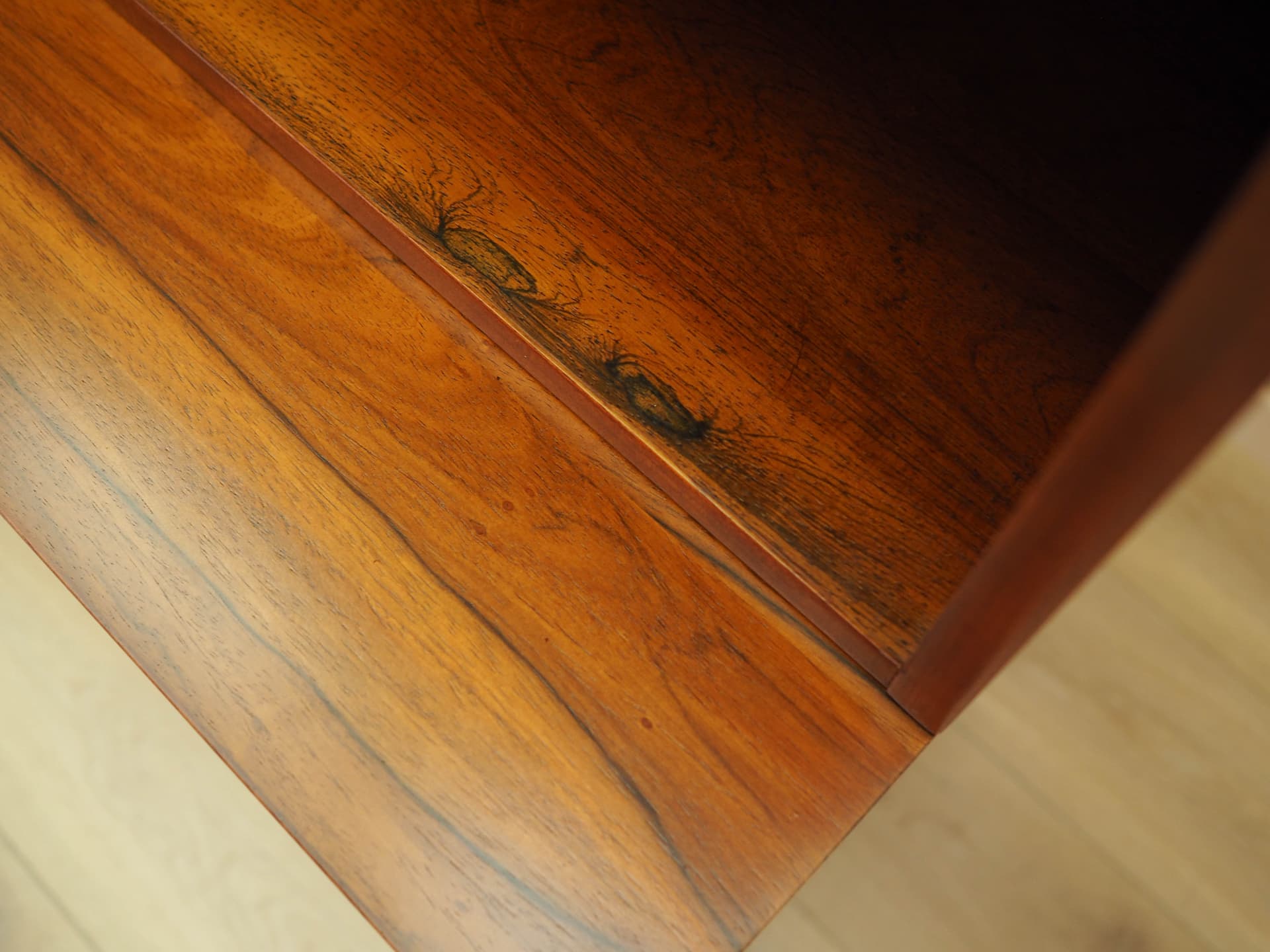 Bookcase, brown-red rosewood, Hundevad&Co., Denmark, 1970s. - 342959