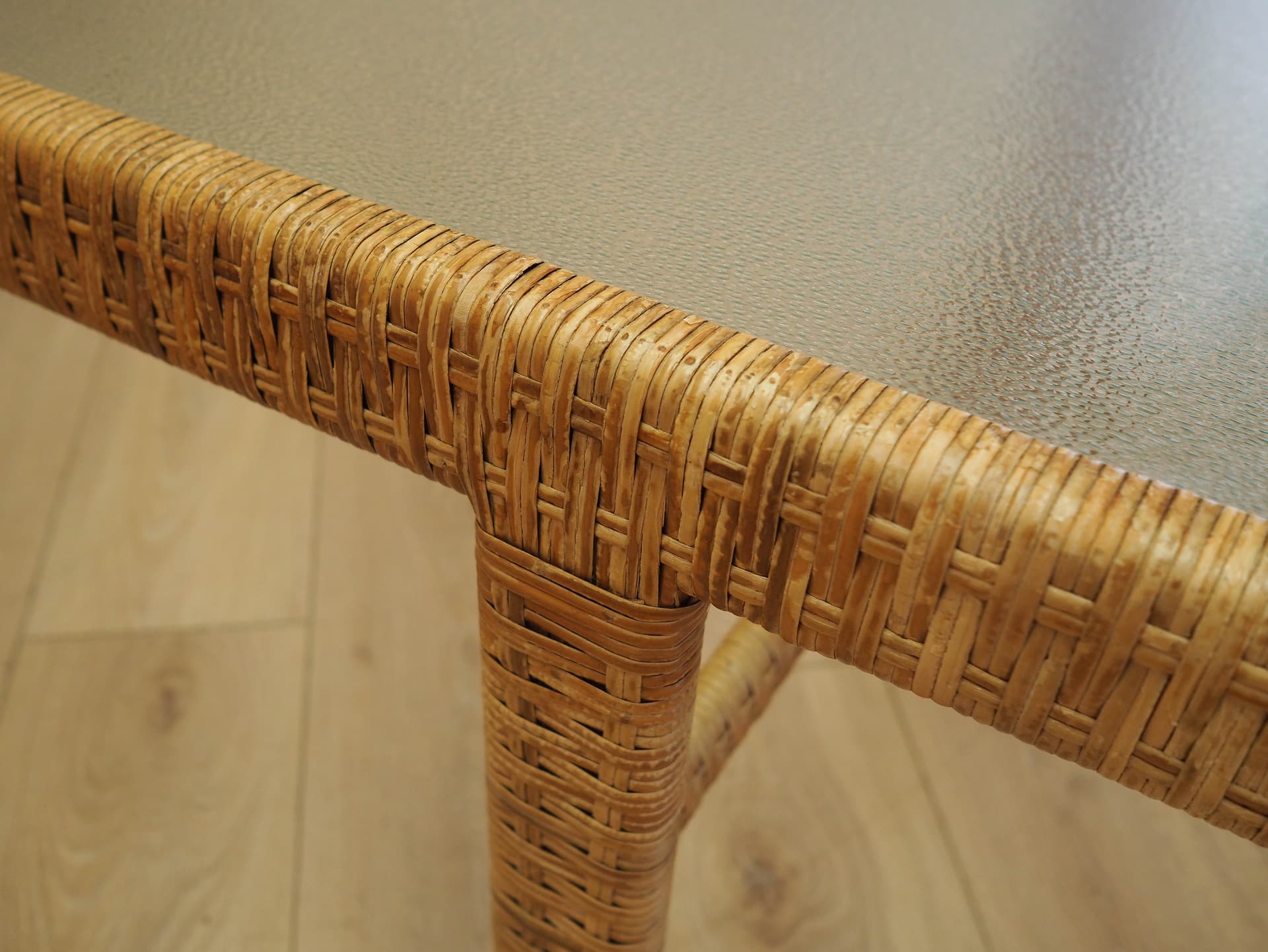 Coffee table, brown wicker, transparent glass, Denmark, 1970s. - 342972