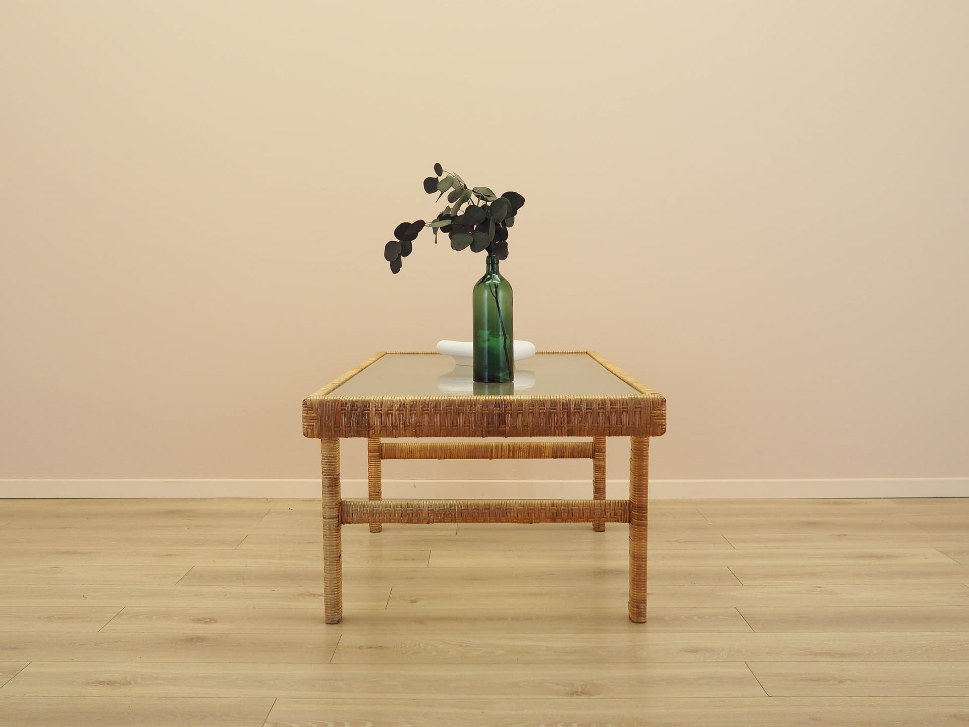 Coffee table, brown wicker, transparent glass, Denmark, 1970s. - 342963