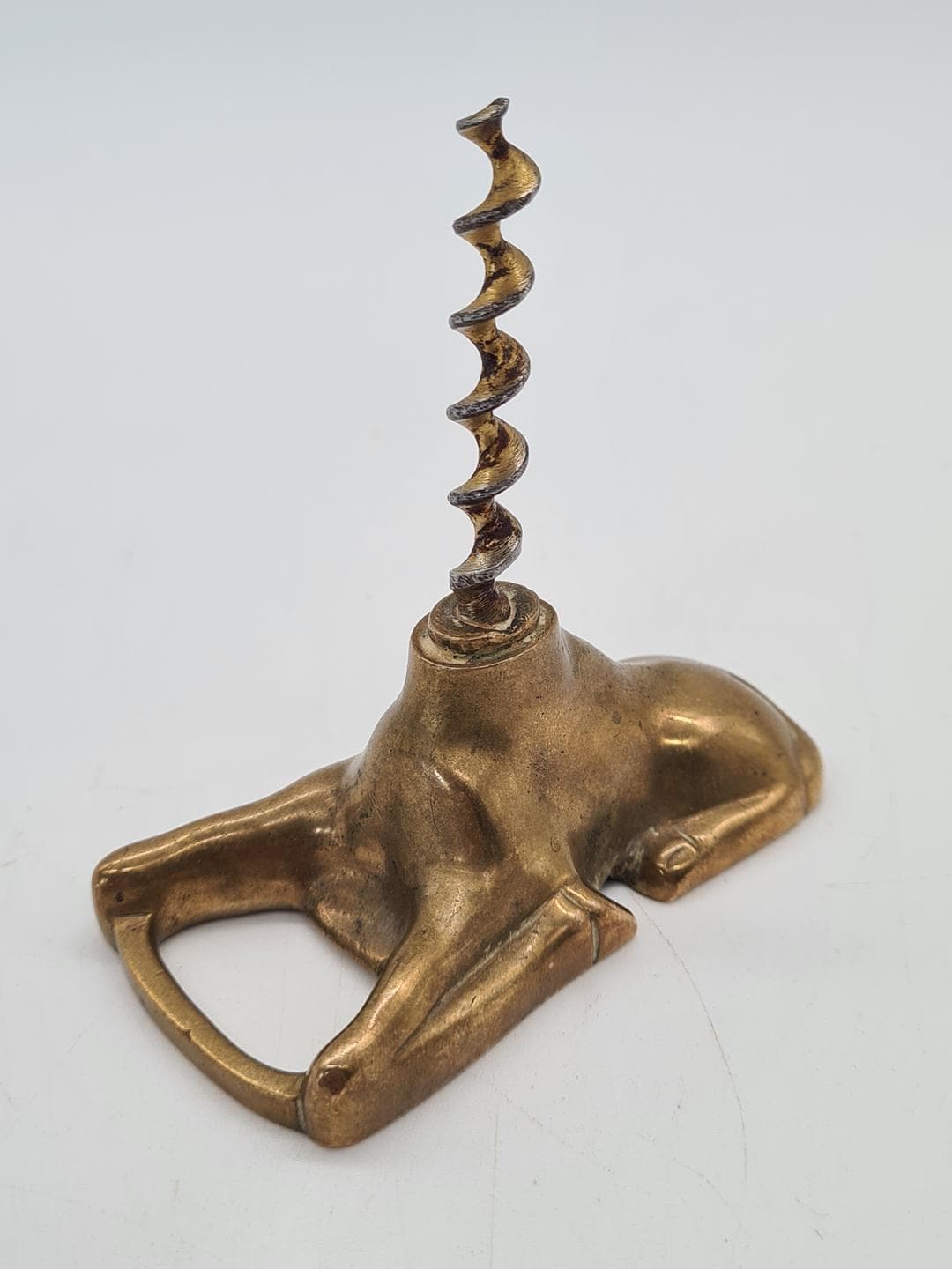Korkociąg figuralny Eneret – Reclining Bull, brąz złocony, stal, Argentor Bronze, Dania, lata 60. - 343118