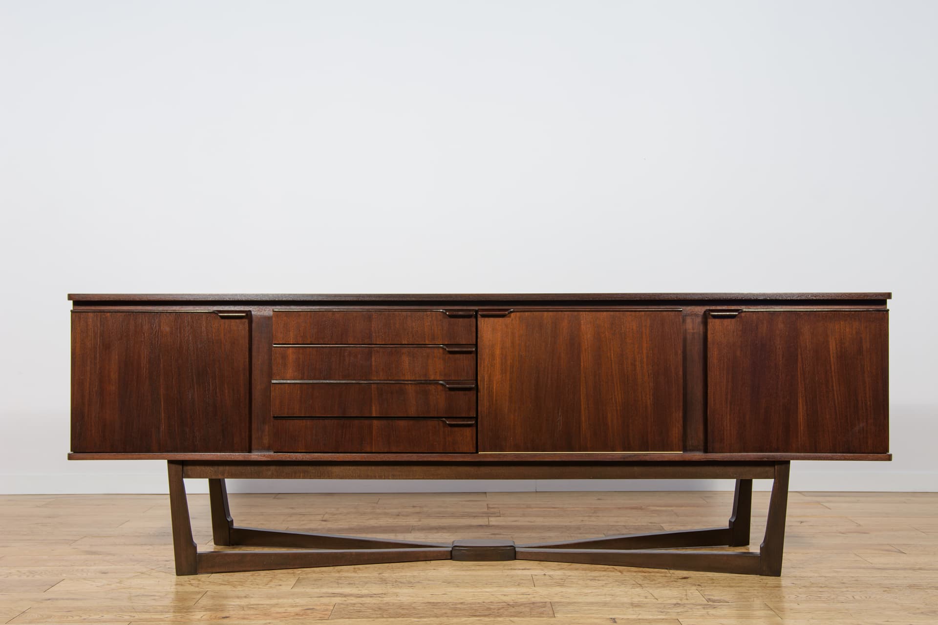 Sideboard, brown red teak, Stonehill, United Kingdom, 1960s. - 343147