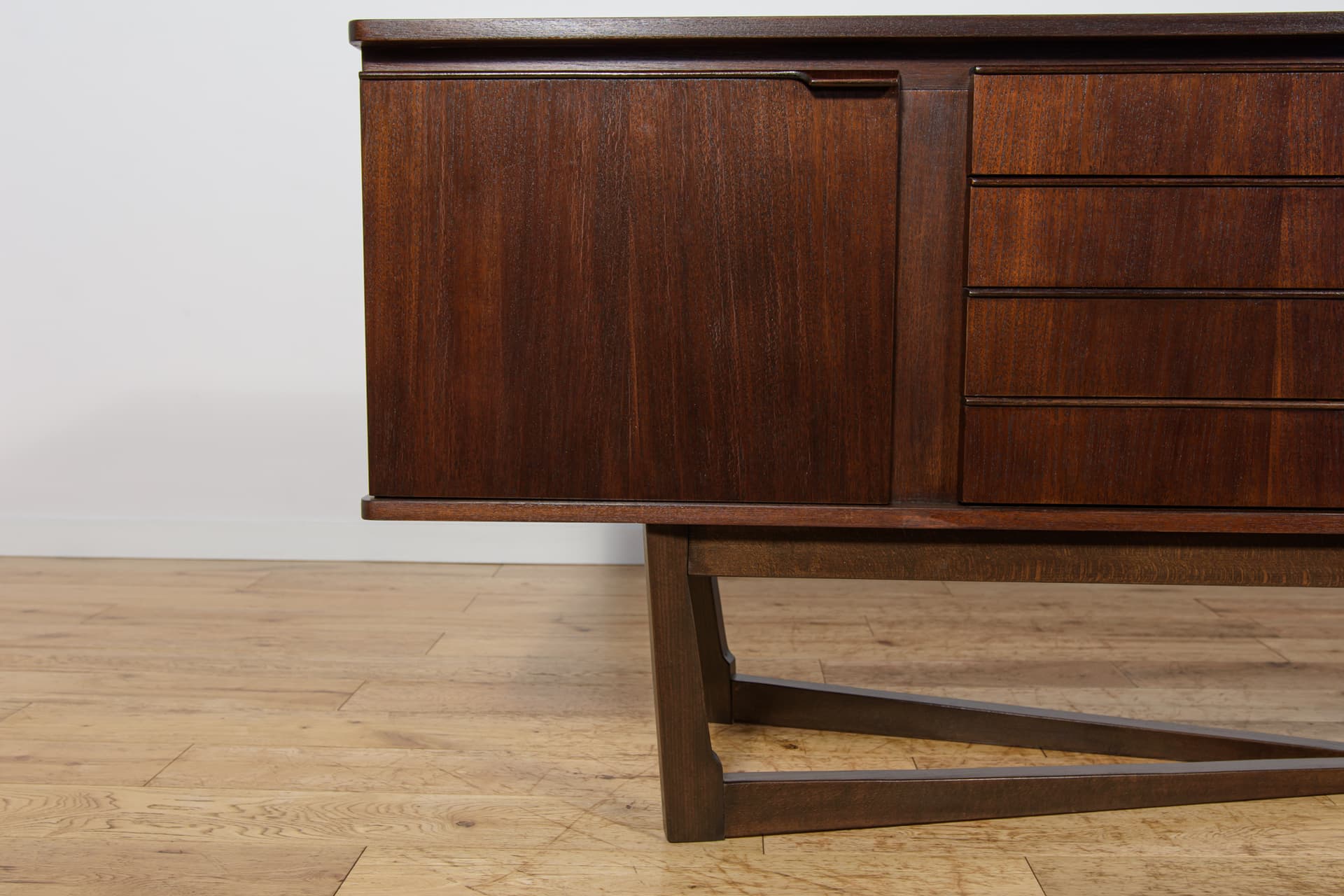 Sideboard, brown red teak, Stonehill, United Kingdom, 1960s. - 343156